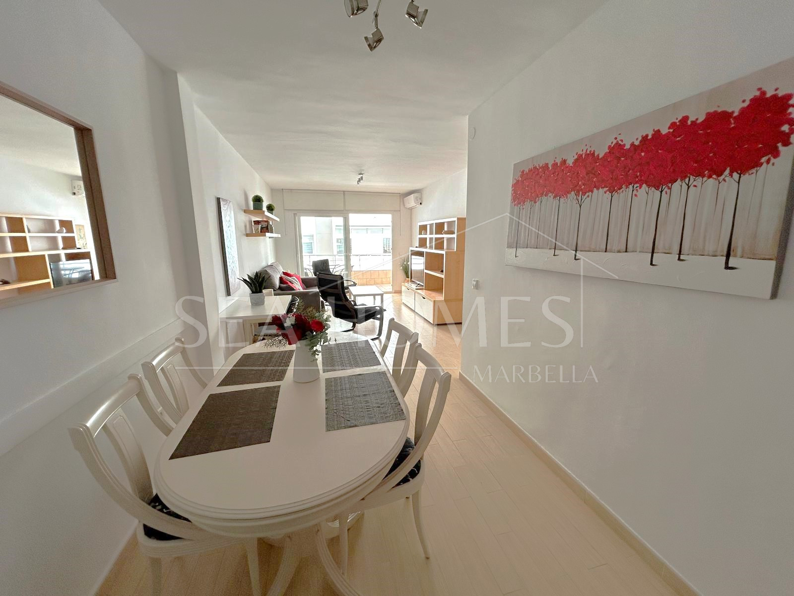 Apartment front line beach location in the heart of Estepona Town