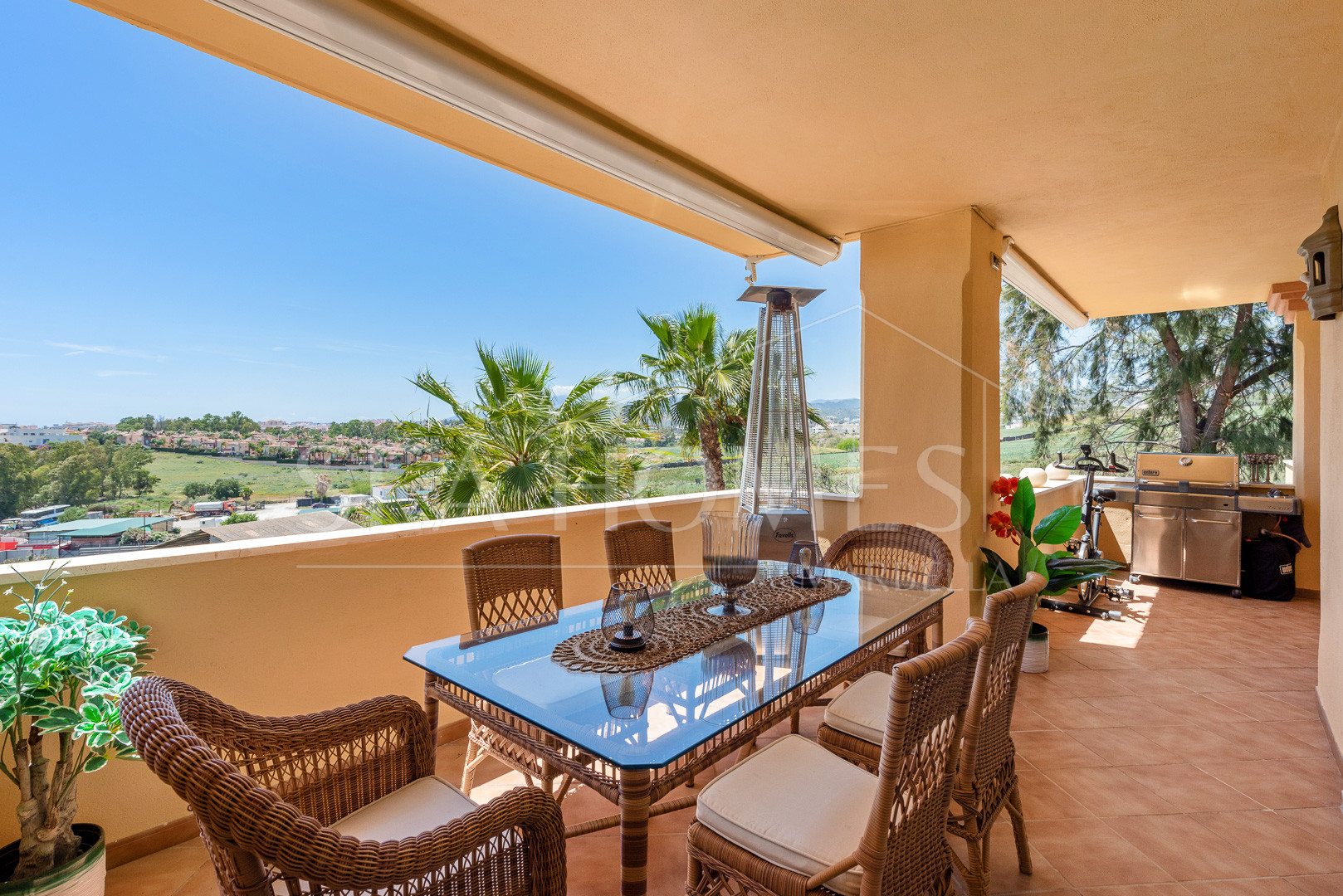 Sea View Apartment, Cumbres del Rodeo, Nueva Andalucía