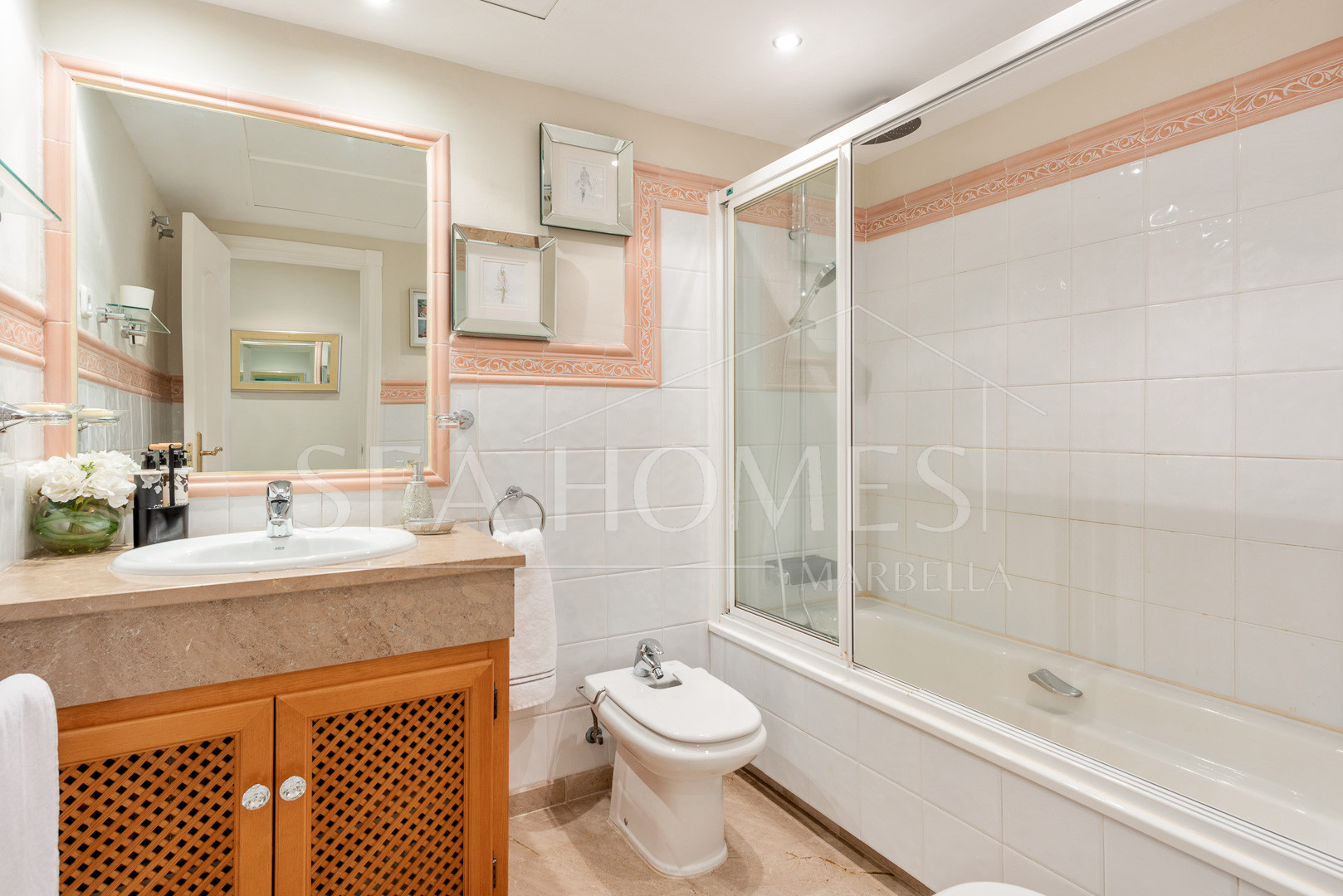 Sea View Apartment, Cumbres del Rodeo, Nueva Andalucía