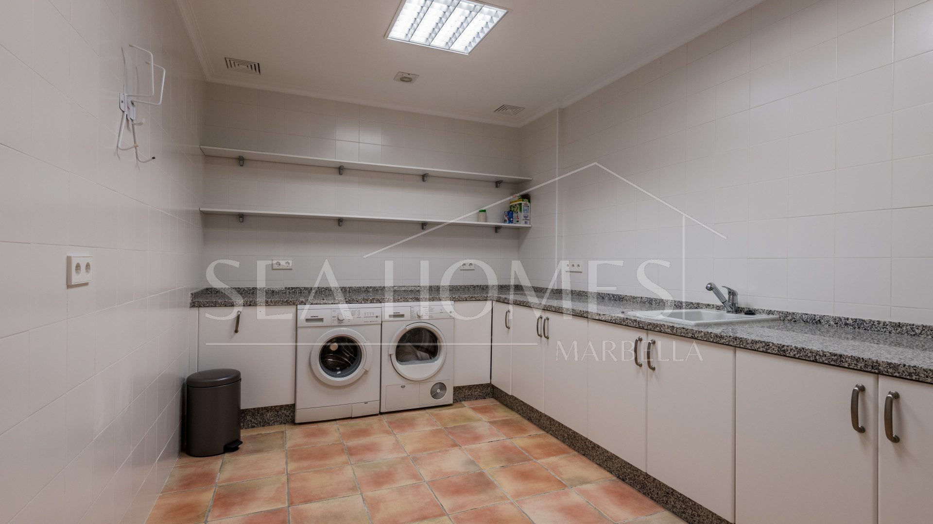 Villa Haveli - Traditional Villa with Sea Views in Fantastic Location