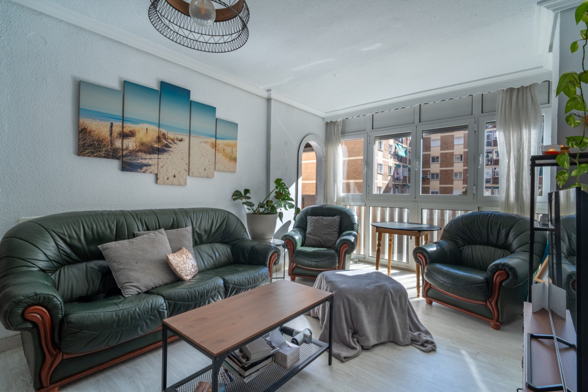 Opportunity in one of the most popular areas in Malaga! Fantastic house located in the area of Huelin, one of the most popular areas for its proximity to the sea and its excellent quality of life. — photo 2