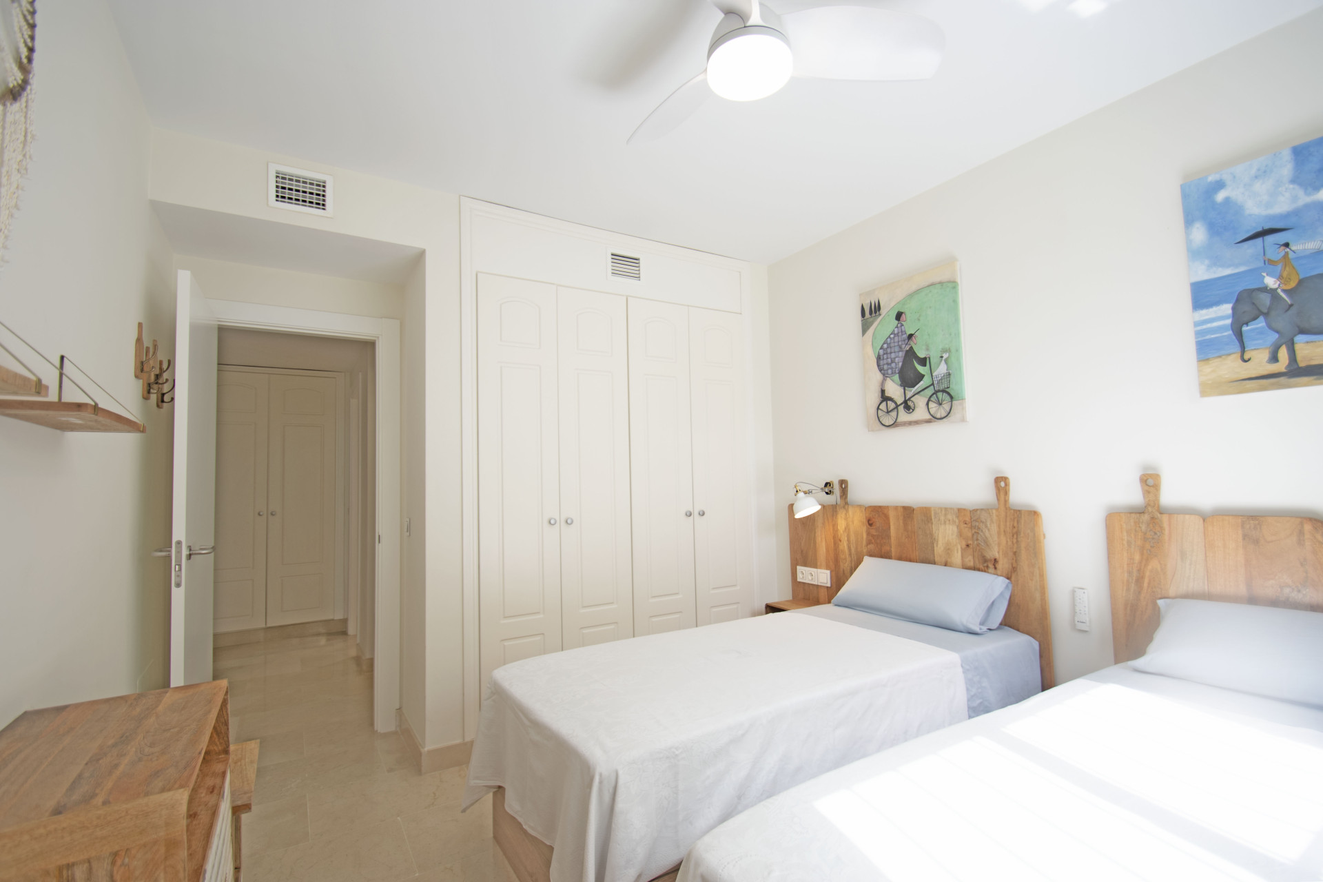 Flat in Alcaidesa Costa — photo 7