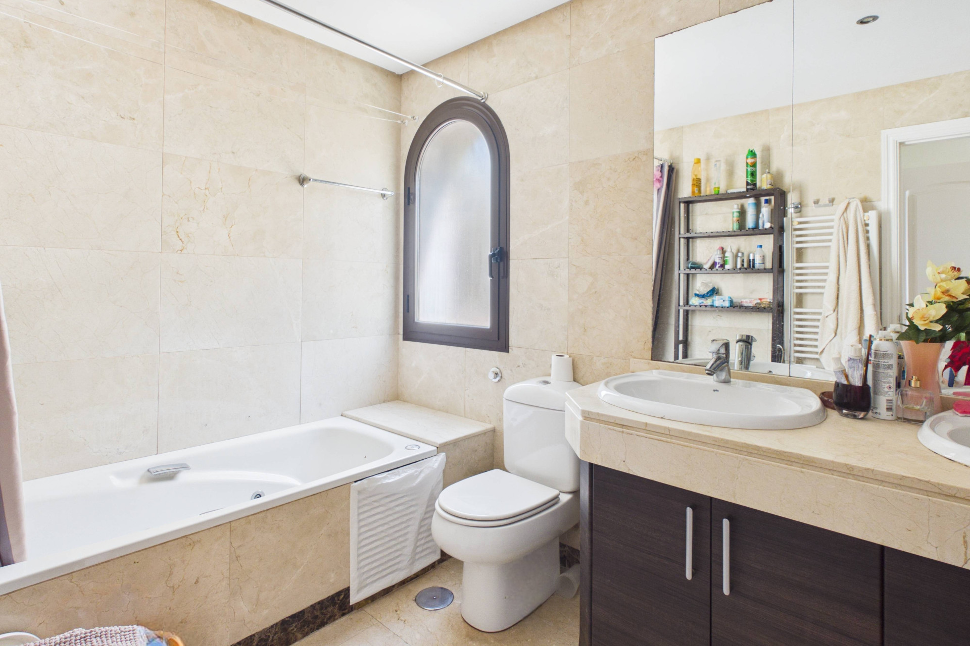 Apartment in Alcaidesa Costa — photo 12
