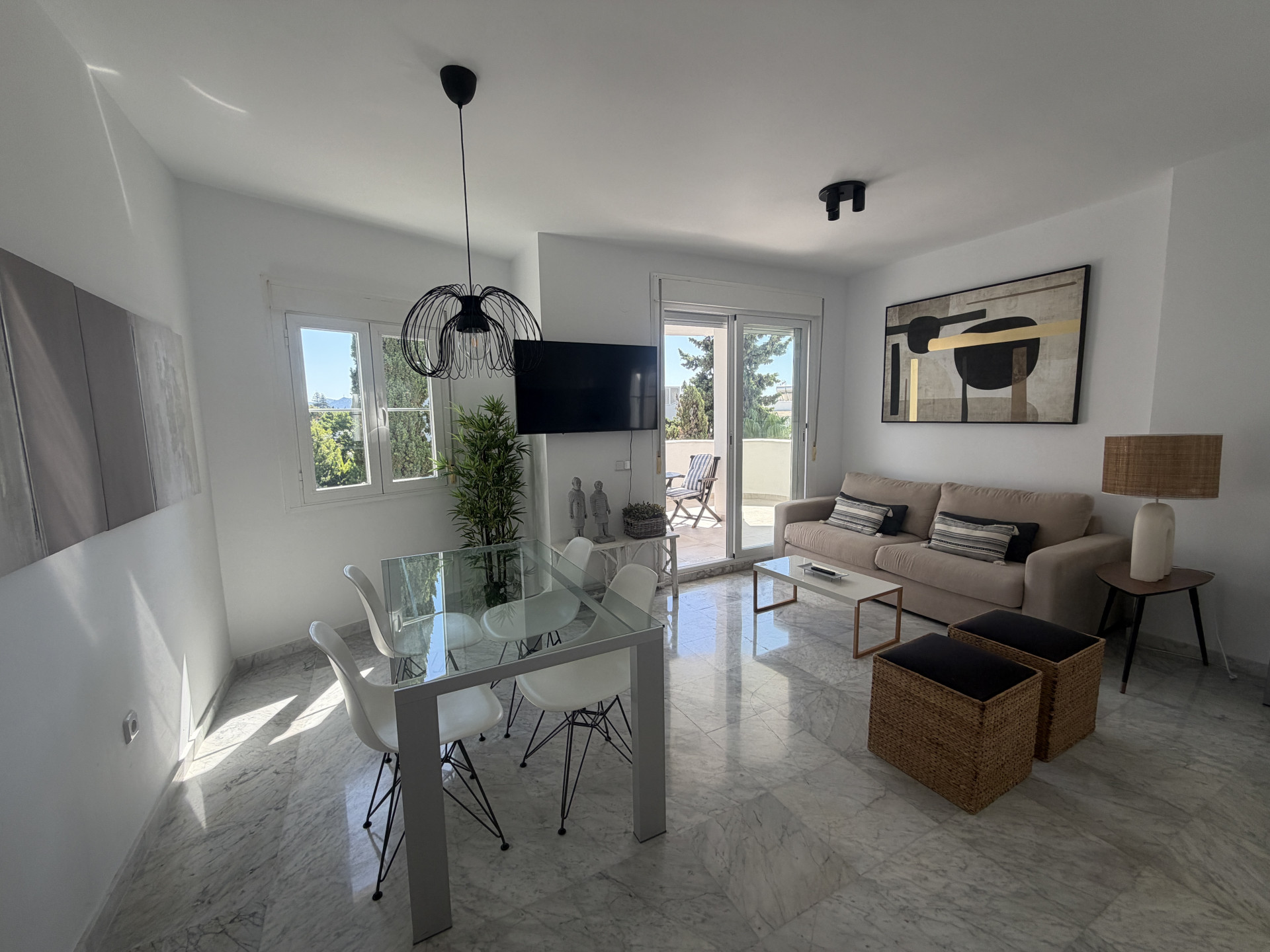 Three-bedroom duplex penthouse with panoramic sea views on the Golden Mile available for rent MINIMUM STAY 2 WEEKS — photo 3
