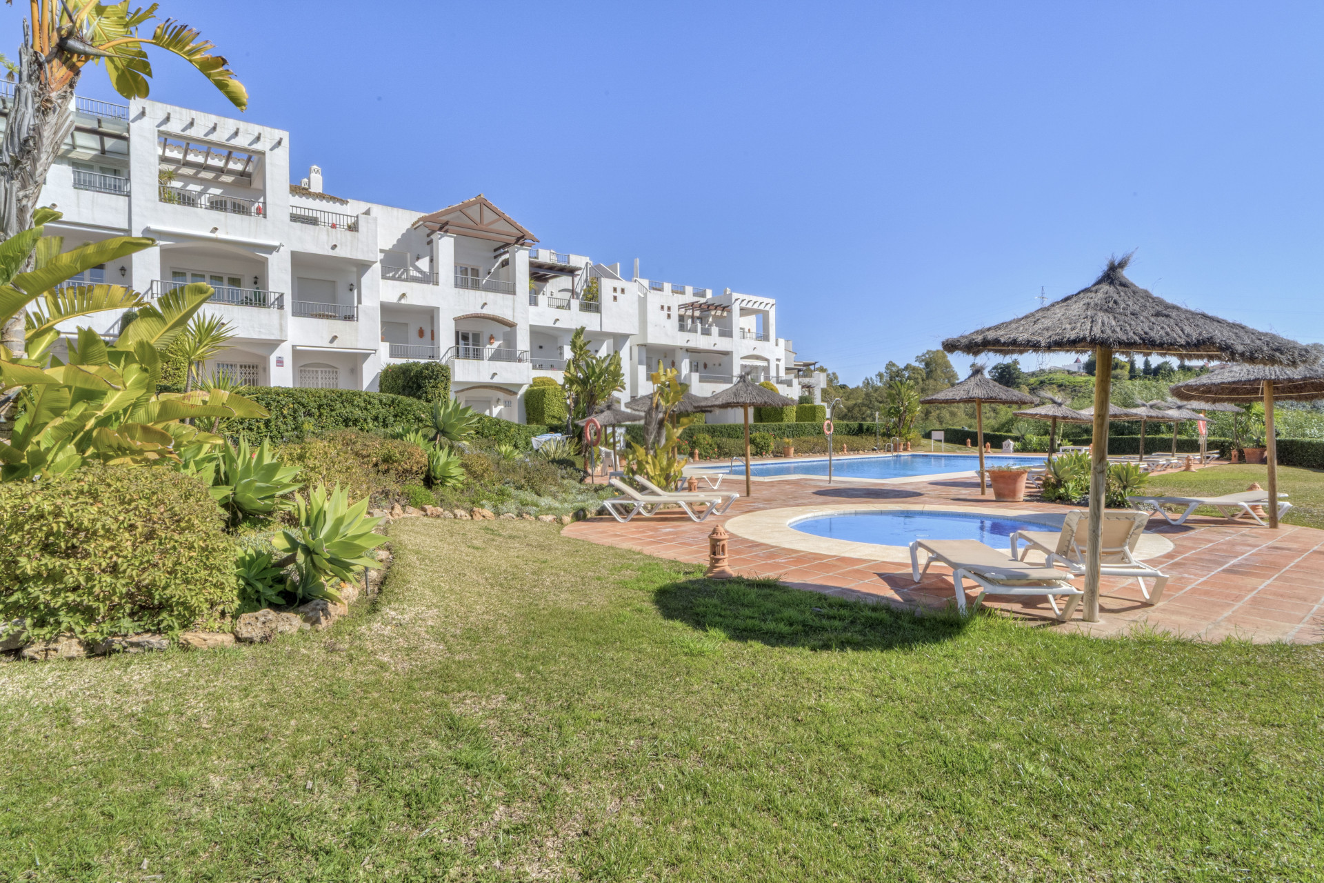 Image 0: Apartment For sale, Benahavís, €459,000 [HFMs728543]