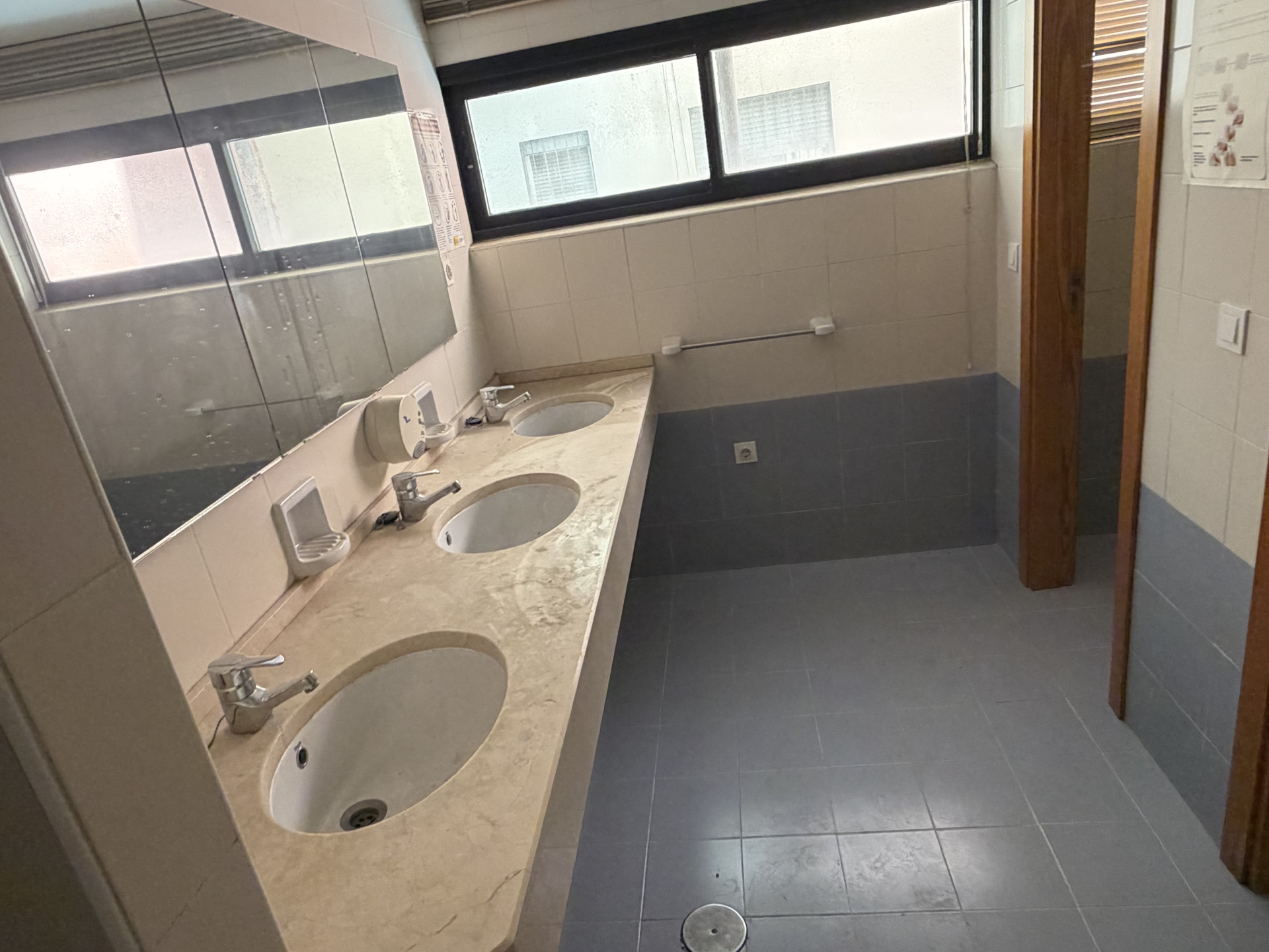 For Rent · 450 m² Corner Mezzanine · Fuente de Olletas, Central Málaga — photo 6