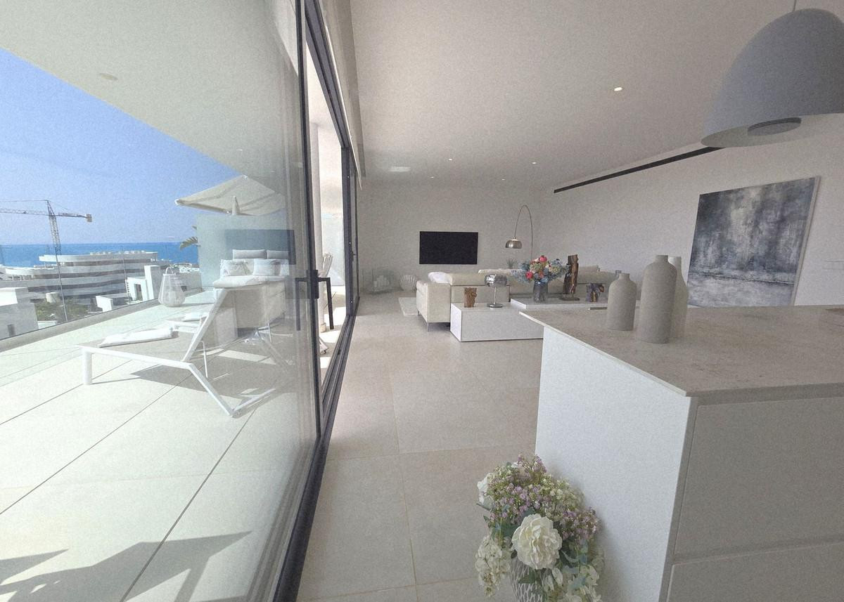 Image 4: Apartment For sale, Fuengirola, €745,000 [1042-00008P]