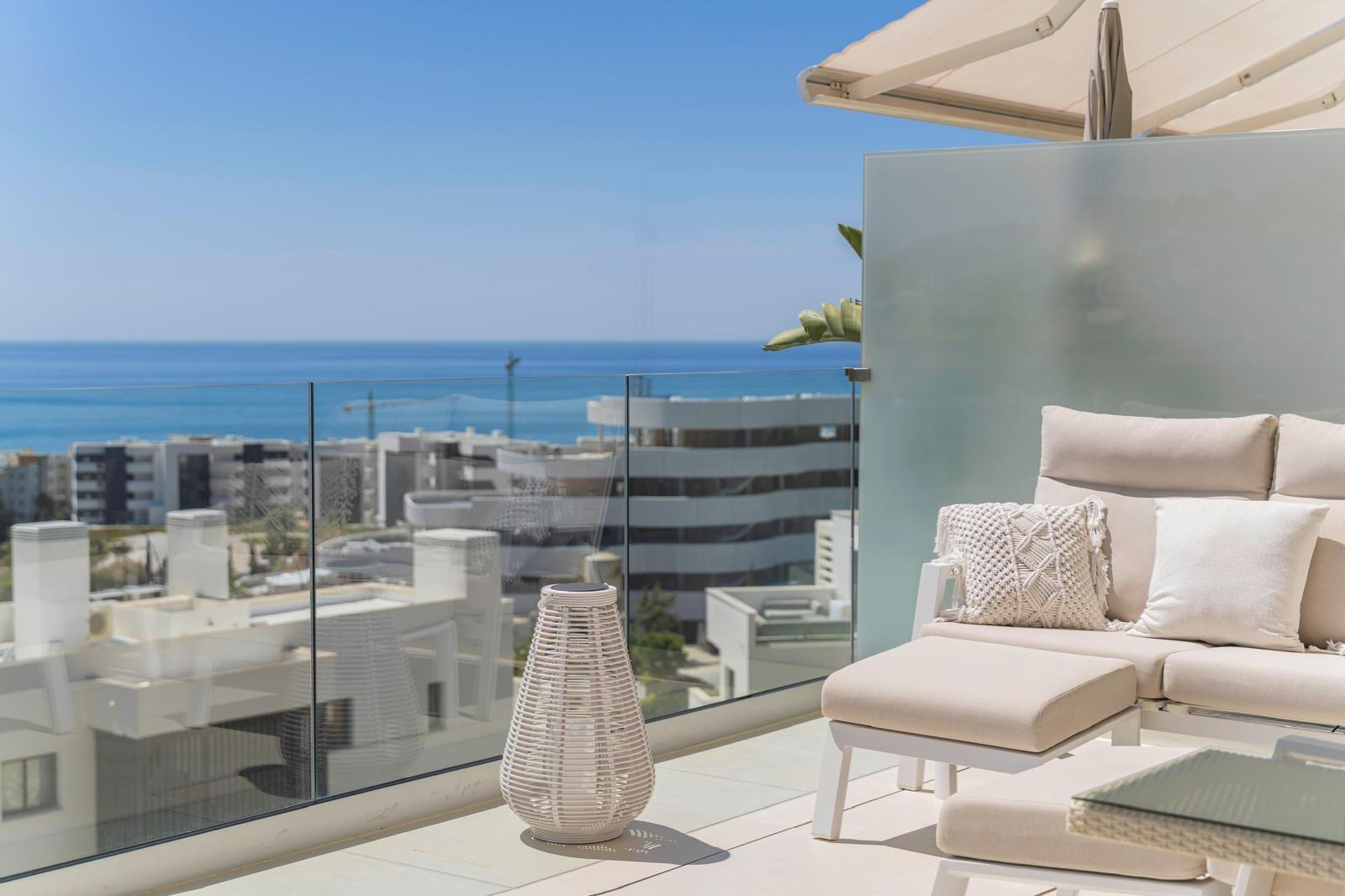 Image 1: Apartment For sale, Fuengirola, €745,000 [1042-00008P]