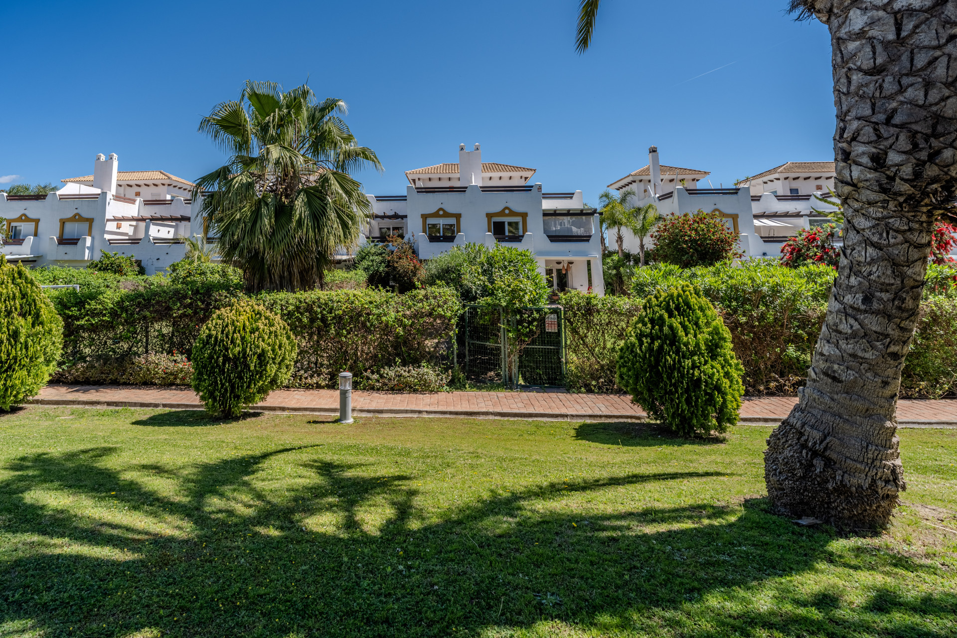 Semi Detached House te Estepona afbeelding 1