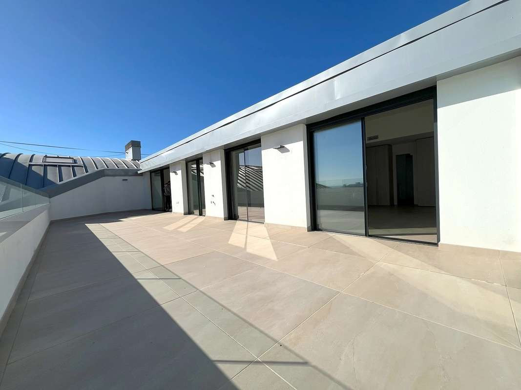 Image 1: Apartment For sale, Benalmadena, €999,000 [HFMn693839]