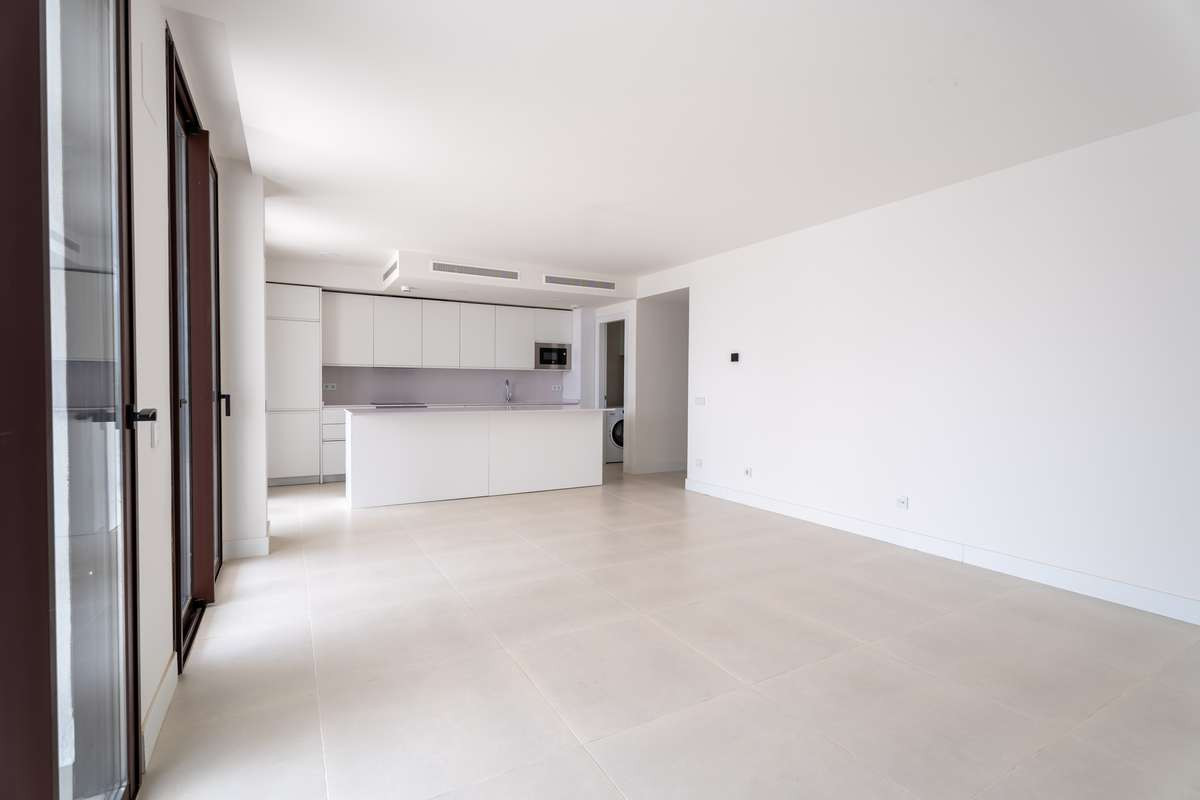 Image 10: Apartment For sale, Benalmadena, €795,000 [HFMn694008]