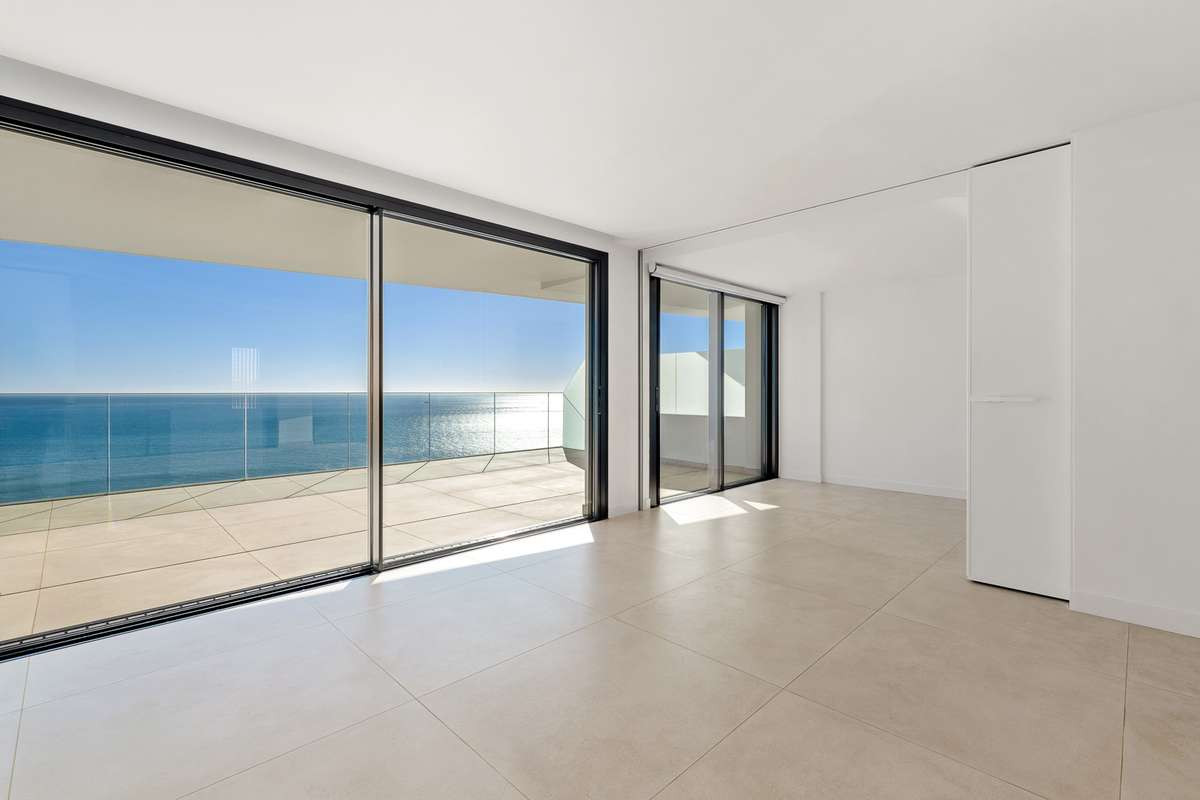 Image 3: Apartment For sale, Benalmadena, €984,000 [HFMn694094]