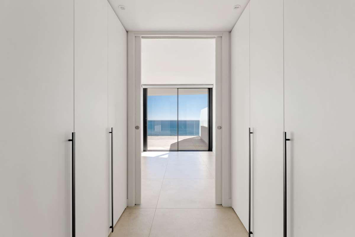 Image 4: Apartment For sale, Benalmadena, €984,000 [HFMn694094]