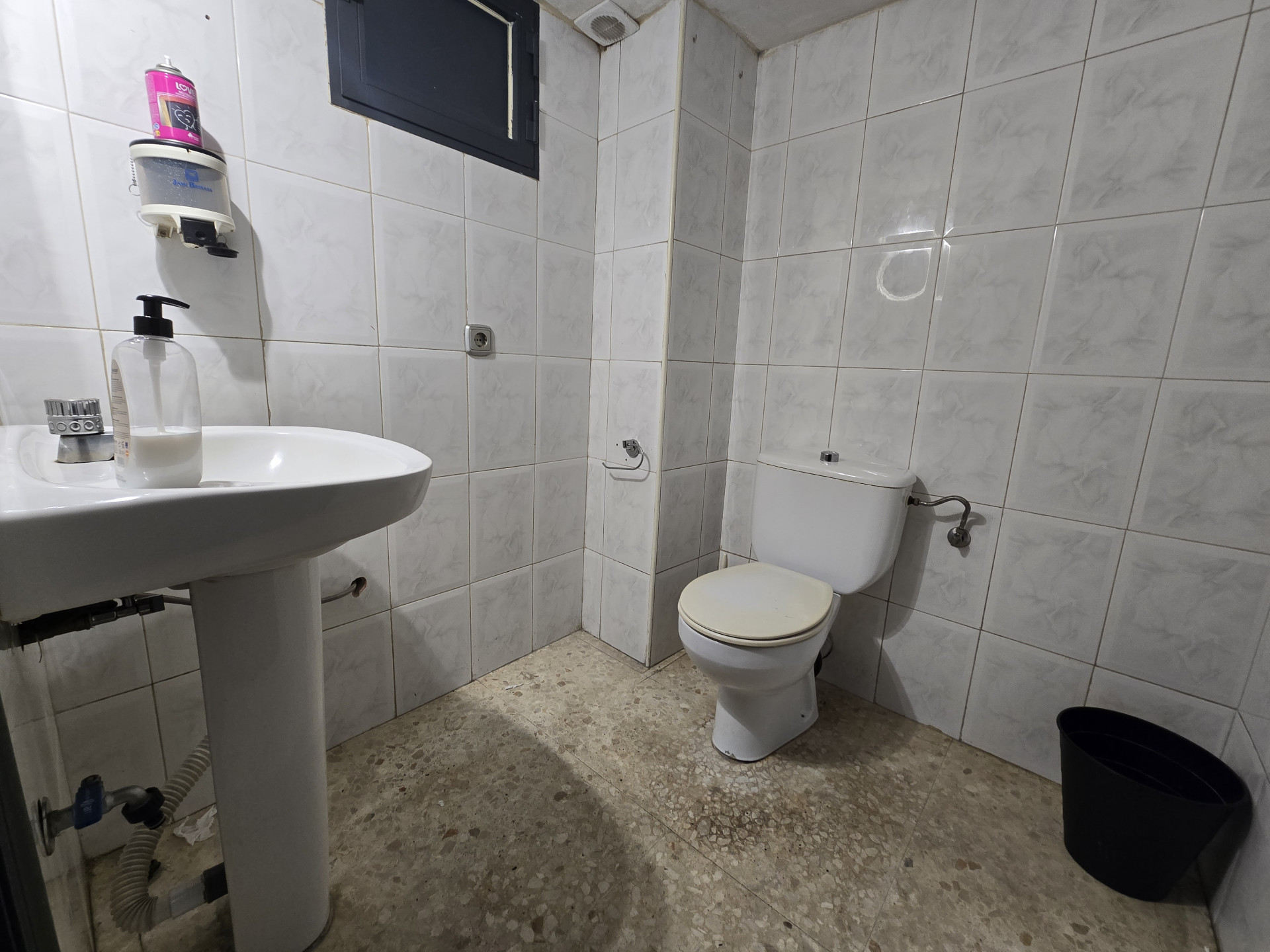 Commercial Premises for Rent in Las Albarizas – Marbella | Ready to Move In