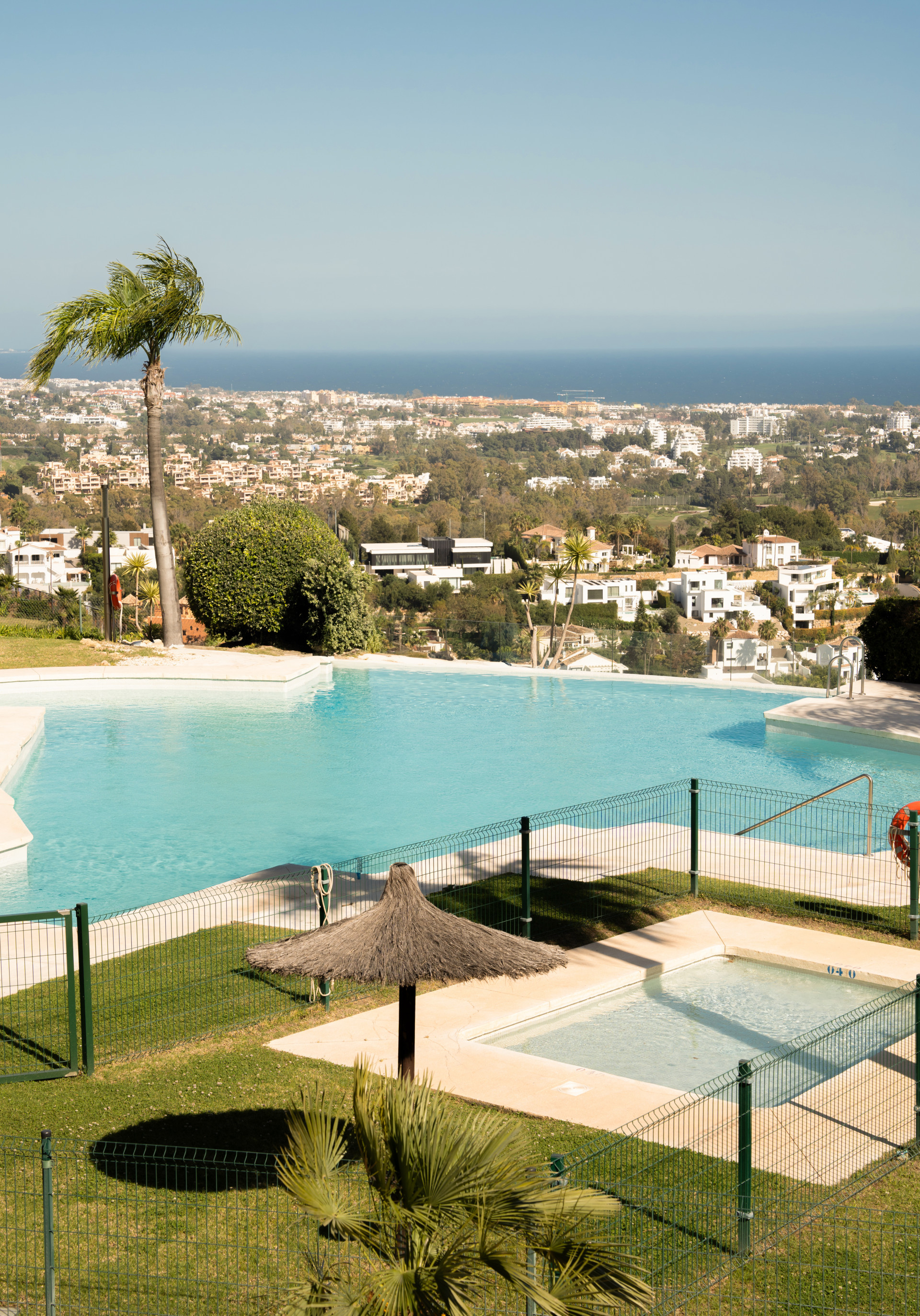 Beautiful Ground Floor Corner Apartment in Hacienda de Señorío de Cifuentes