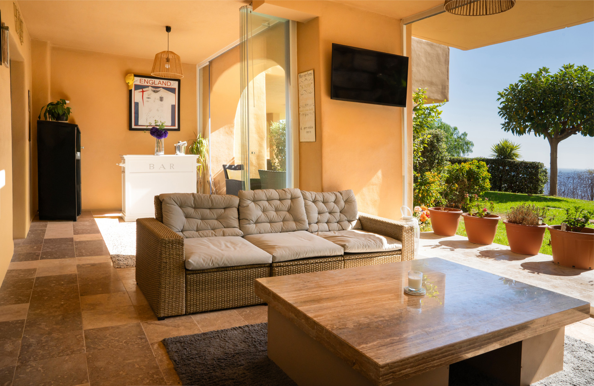 Beautiful Ground Floor Corner Apartment in Hacienda de Señorío de Cifuentes