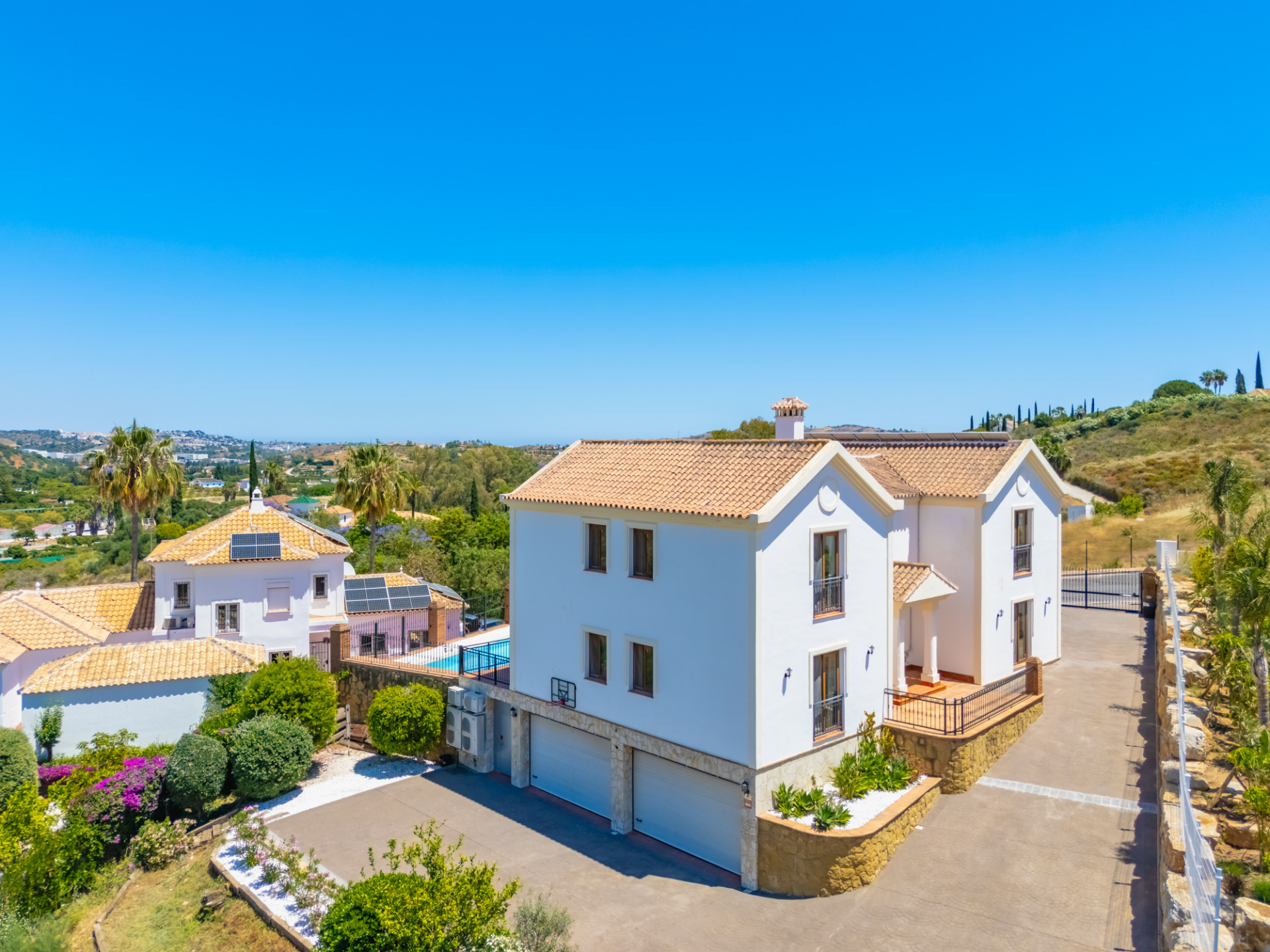Image 5: Detached Villa For sale, Mijas Costa, €1,890,000 [EMAL]