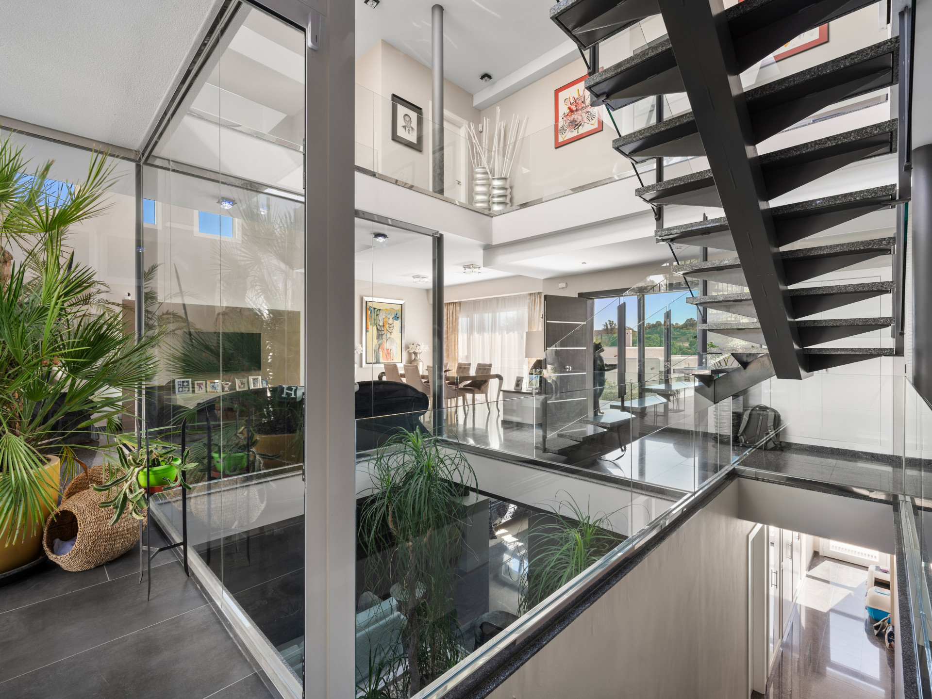 Image {index}: detached villa For sale, Mijas Costa, €1,650,000 [HFMs681880]