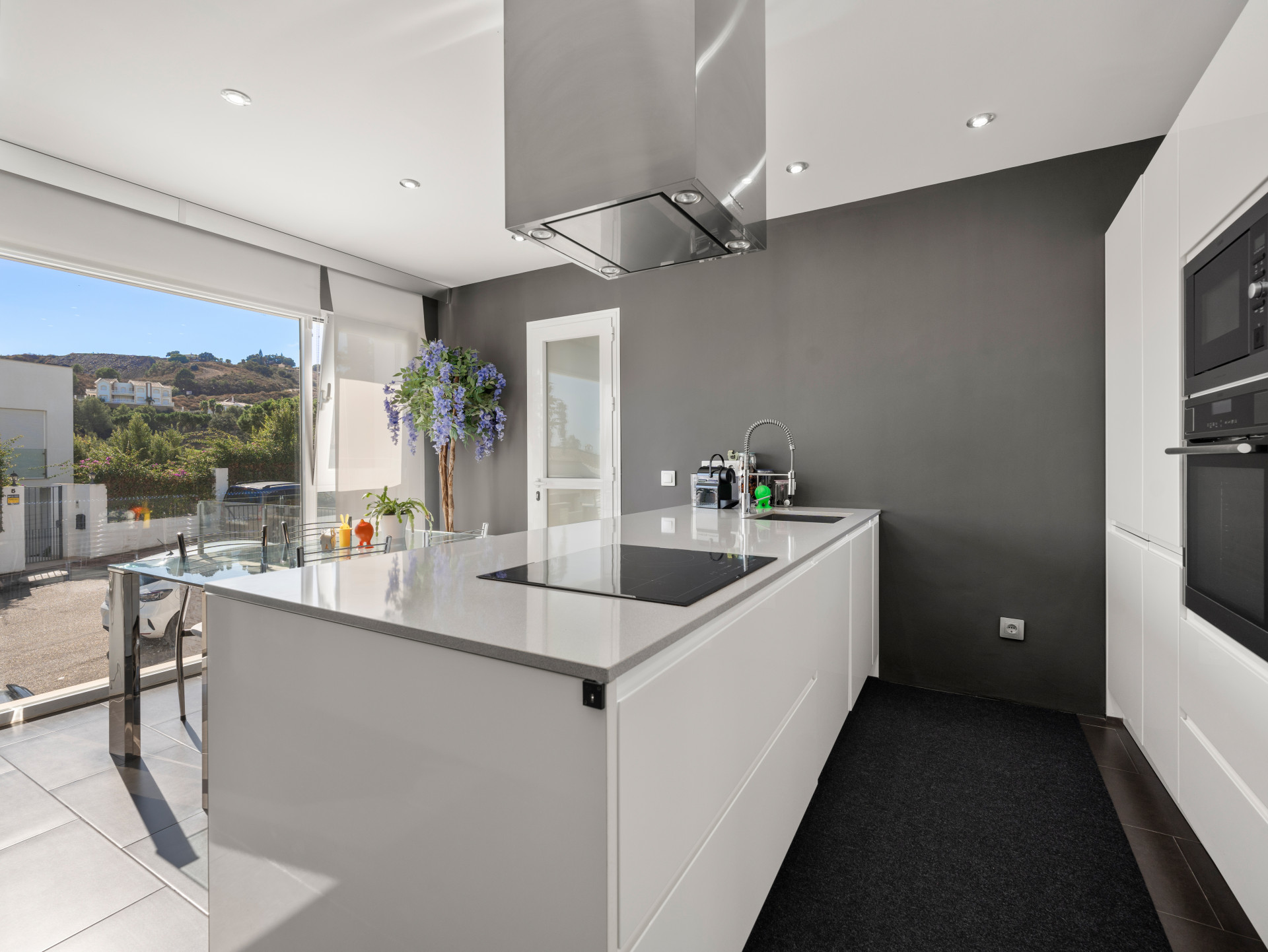 Image {index}: detached villa For sale, Mijas Costa, €1,650,000 [HFMs681880]