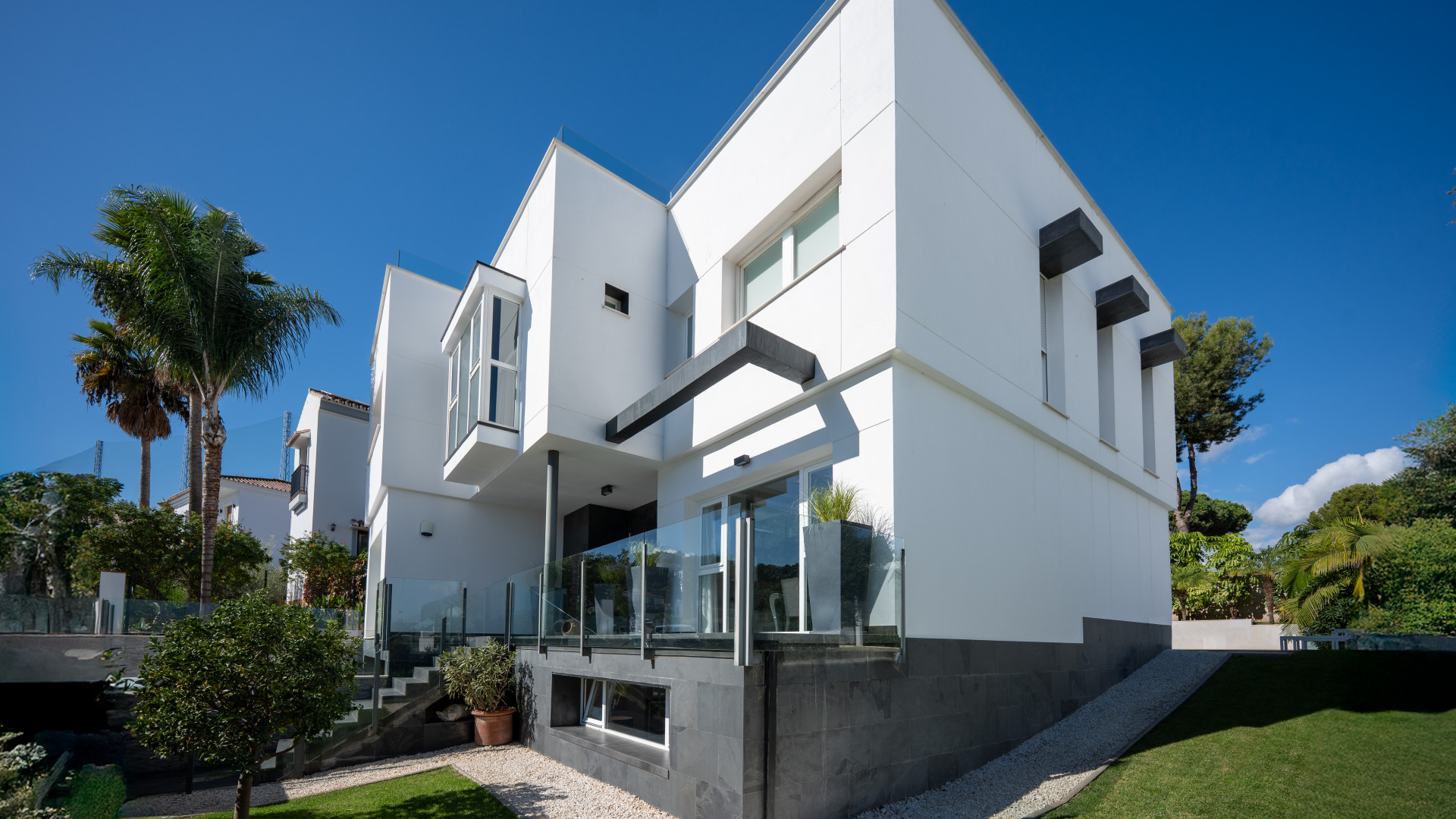 Image {index}: detached villa For sale, Mijas Costa, €1,650,000 [HFMs681880]