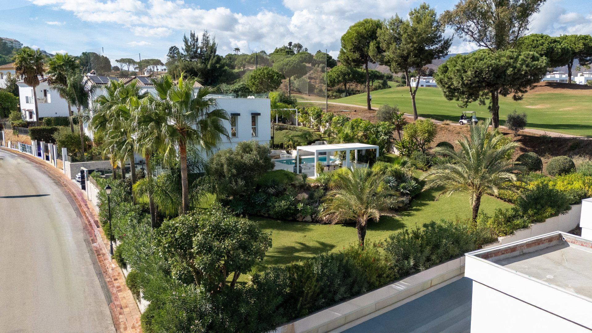 Image {index}: detached villa For sale, Mijas Costa, €1,650,000 [HFMs681880]
