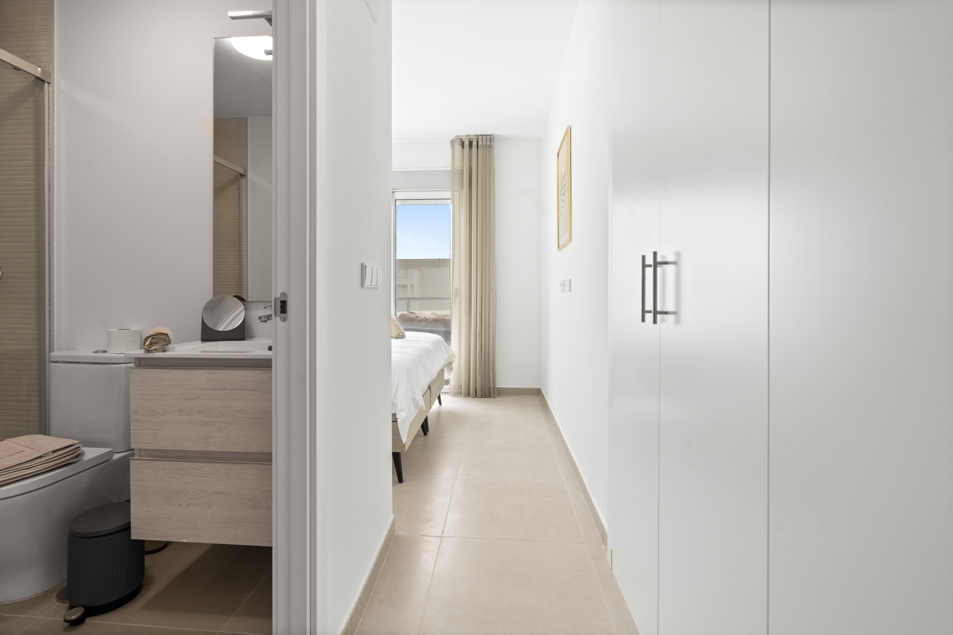 Modern 3-Bedroom Apartment in Oceana Gardens, Estepona — photo 7