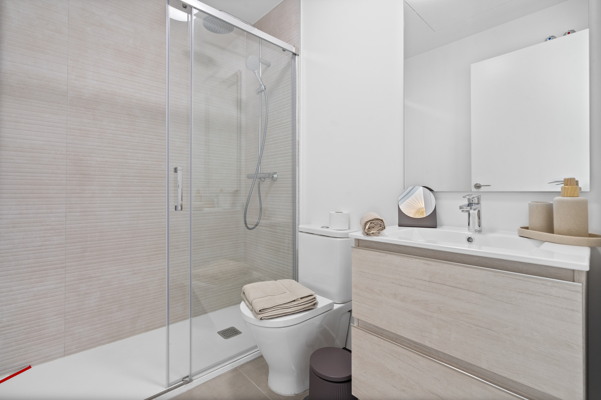 Modern 3-Bedroom Apartment in Oceana Gardens, Estepona — photo 8