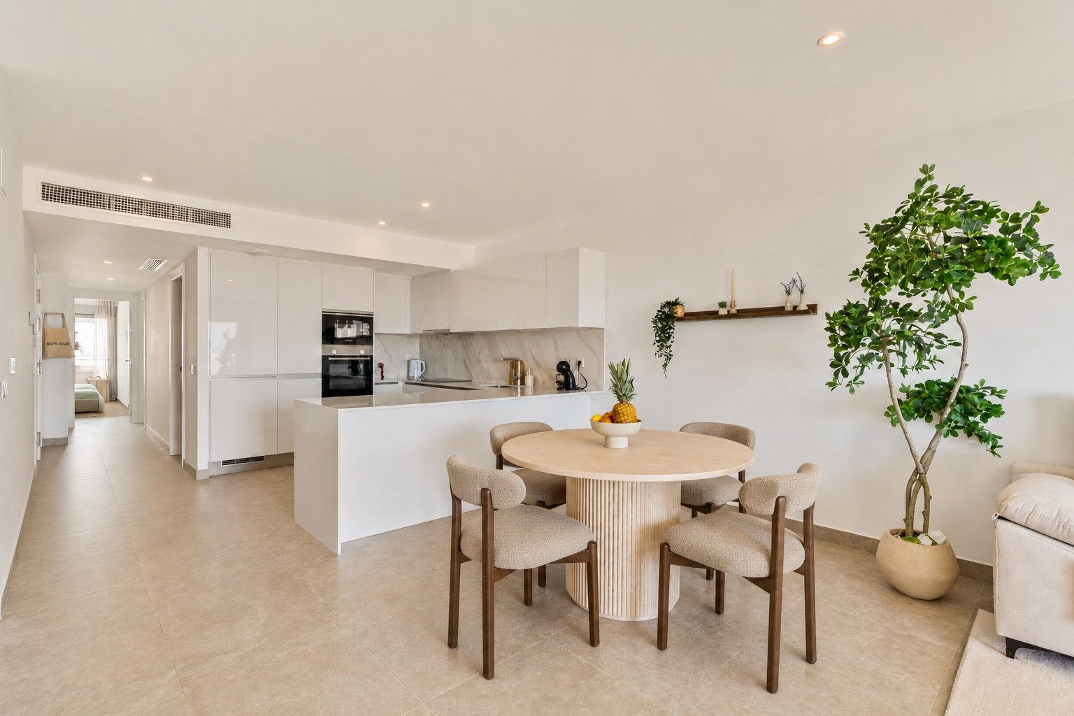 Modern Apartment in ISEA Estepona with Spacious Terrace