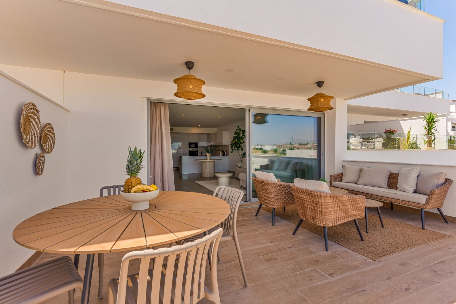 Modern Apartment in ISEA Estepona with Spacious Terrace — photo 11