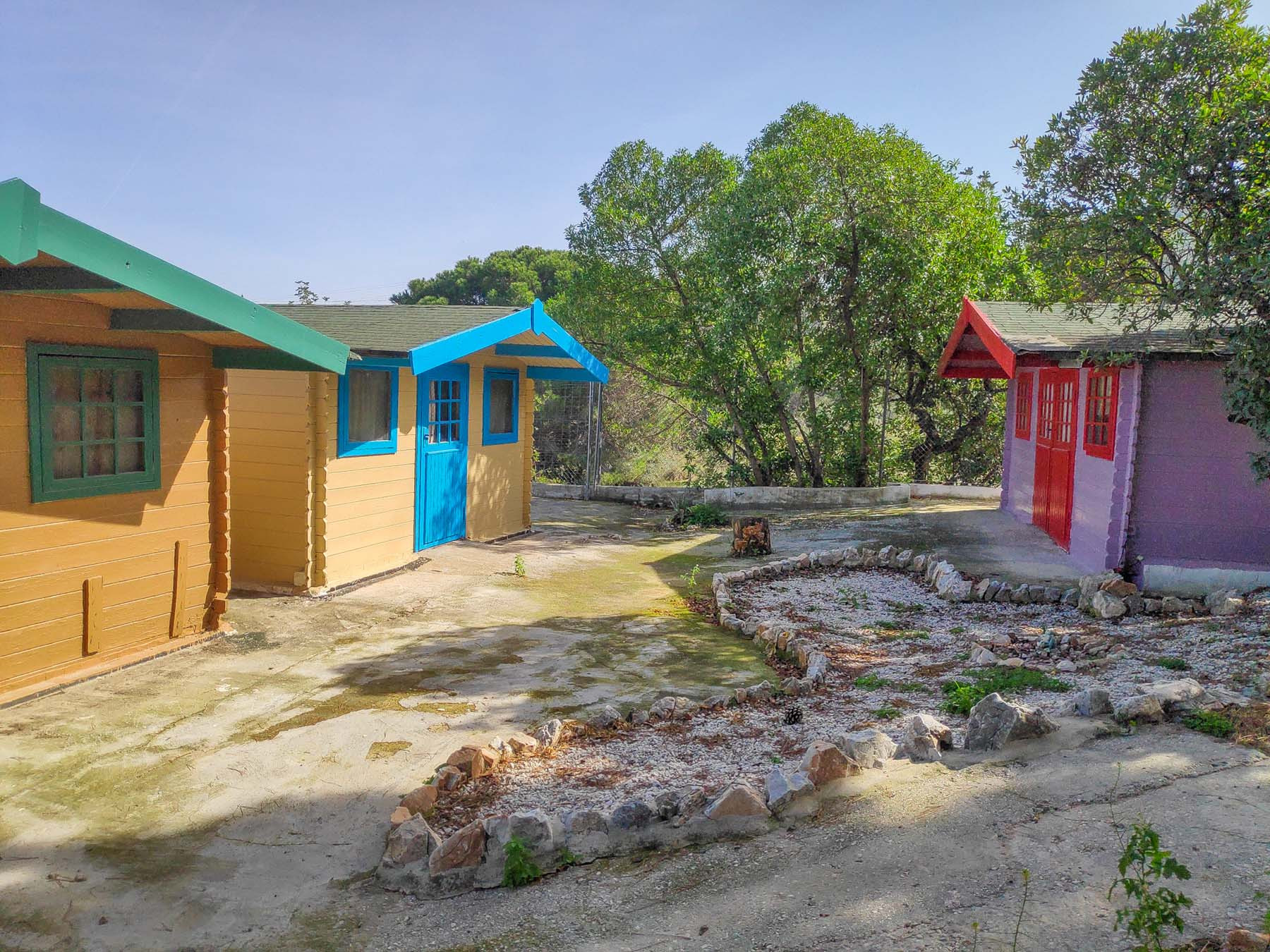 This spectacular Villa is located in a fantastic area of ​​Alhaurín and it is an opportunity not to be missed.It is composed of a living room with plenty of space and fully furnished, a…