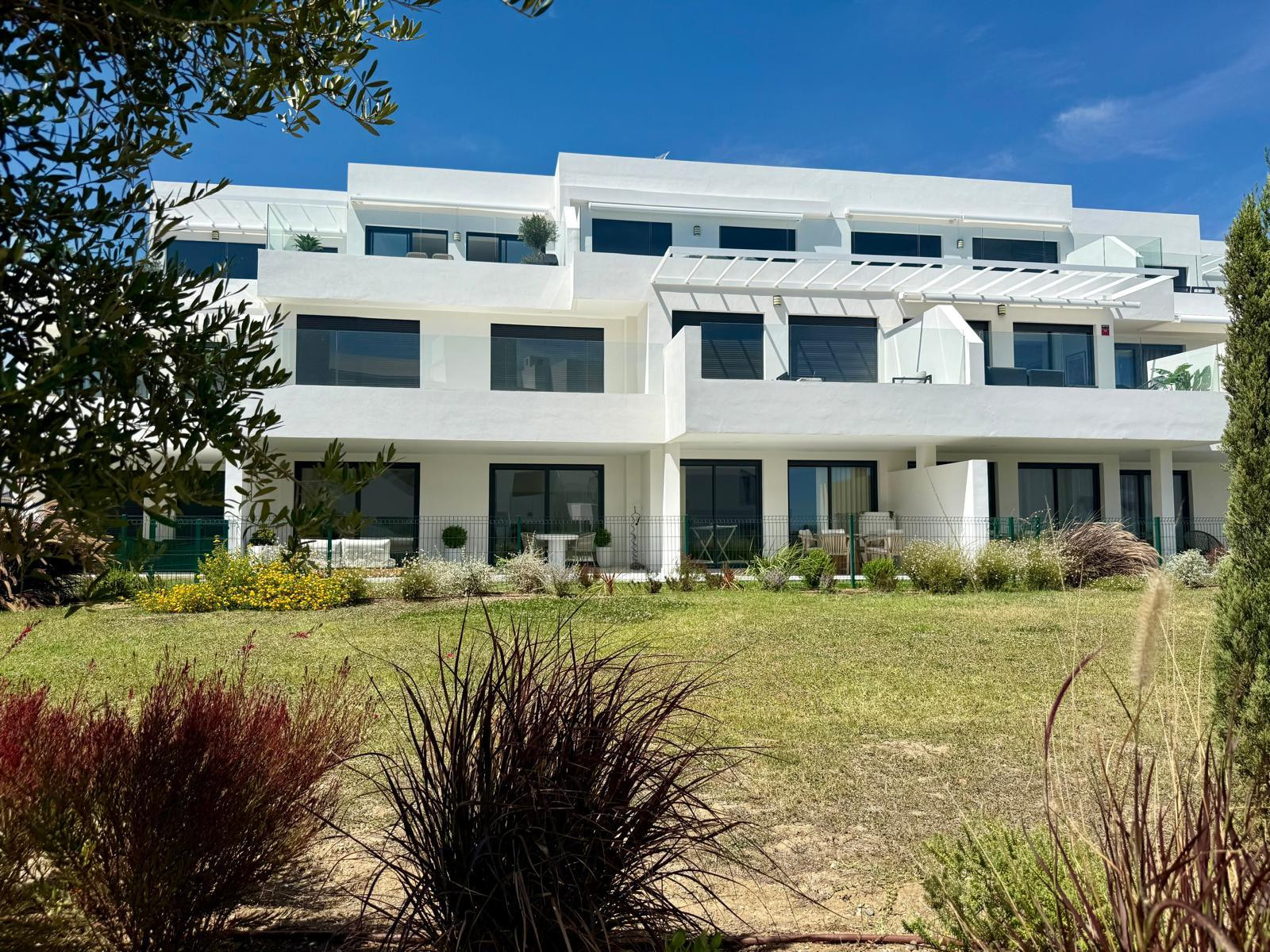 Apartamento Planta Baja en Casares – imagen principal