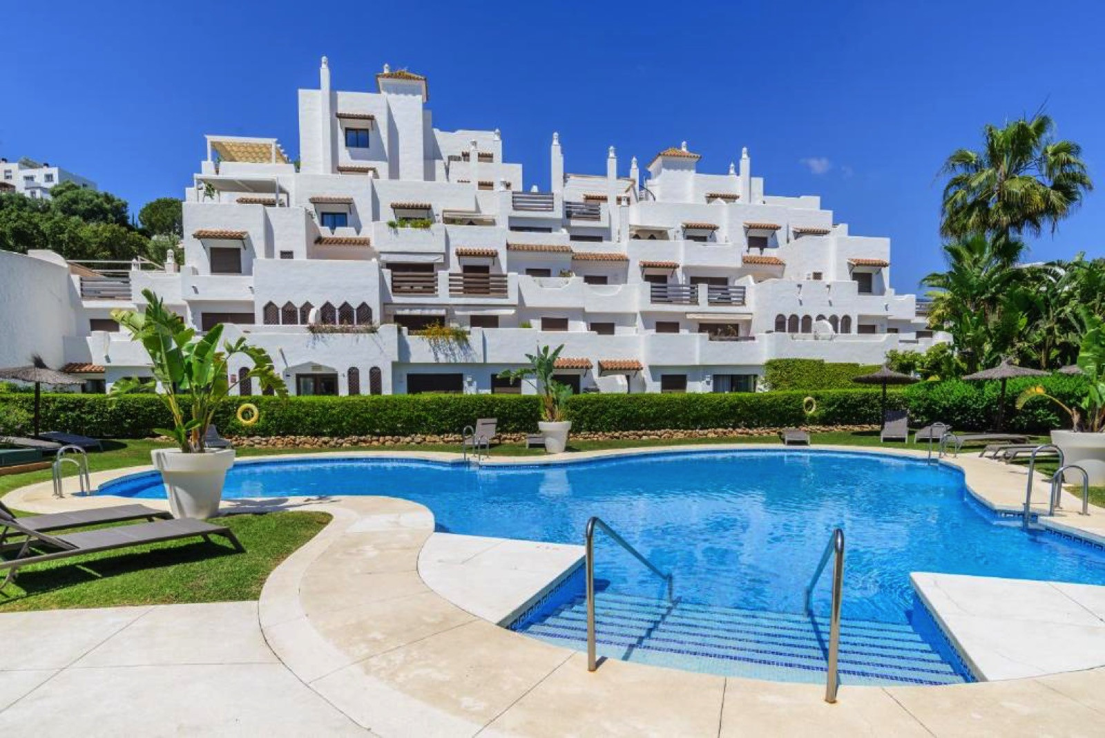 Apartment in Estepona – cover image