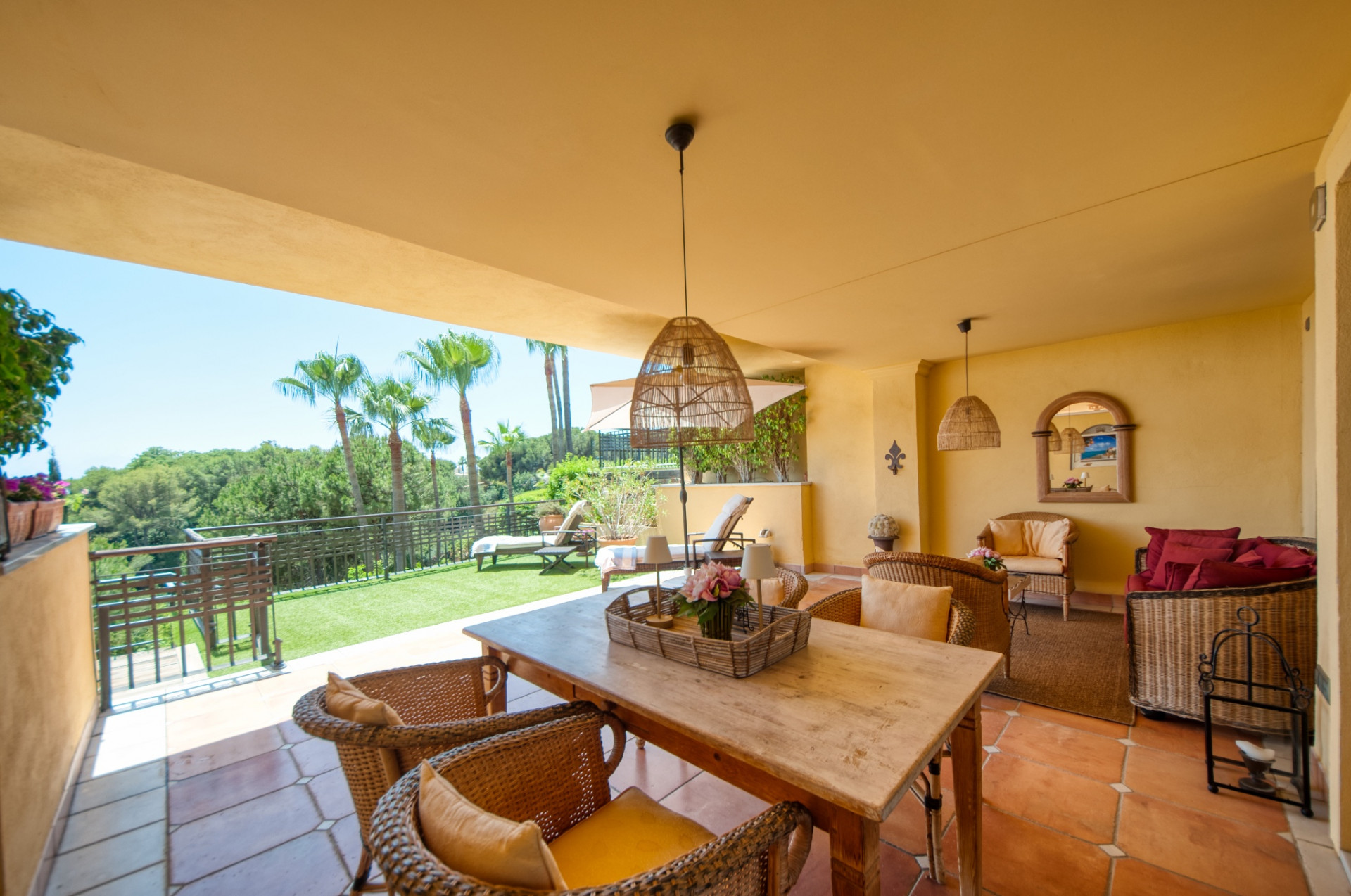 Ground Floor Apartment in Marbella Golden Mile – cover image
