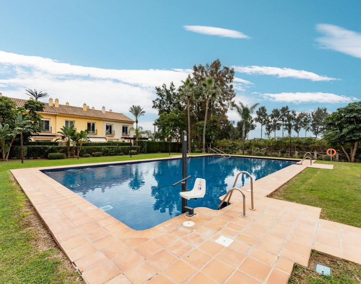 Apartment in Mijas Costa – cover image