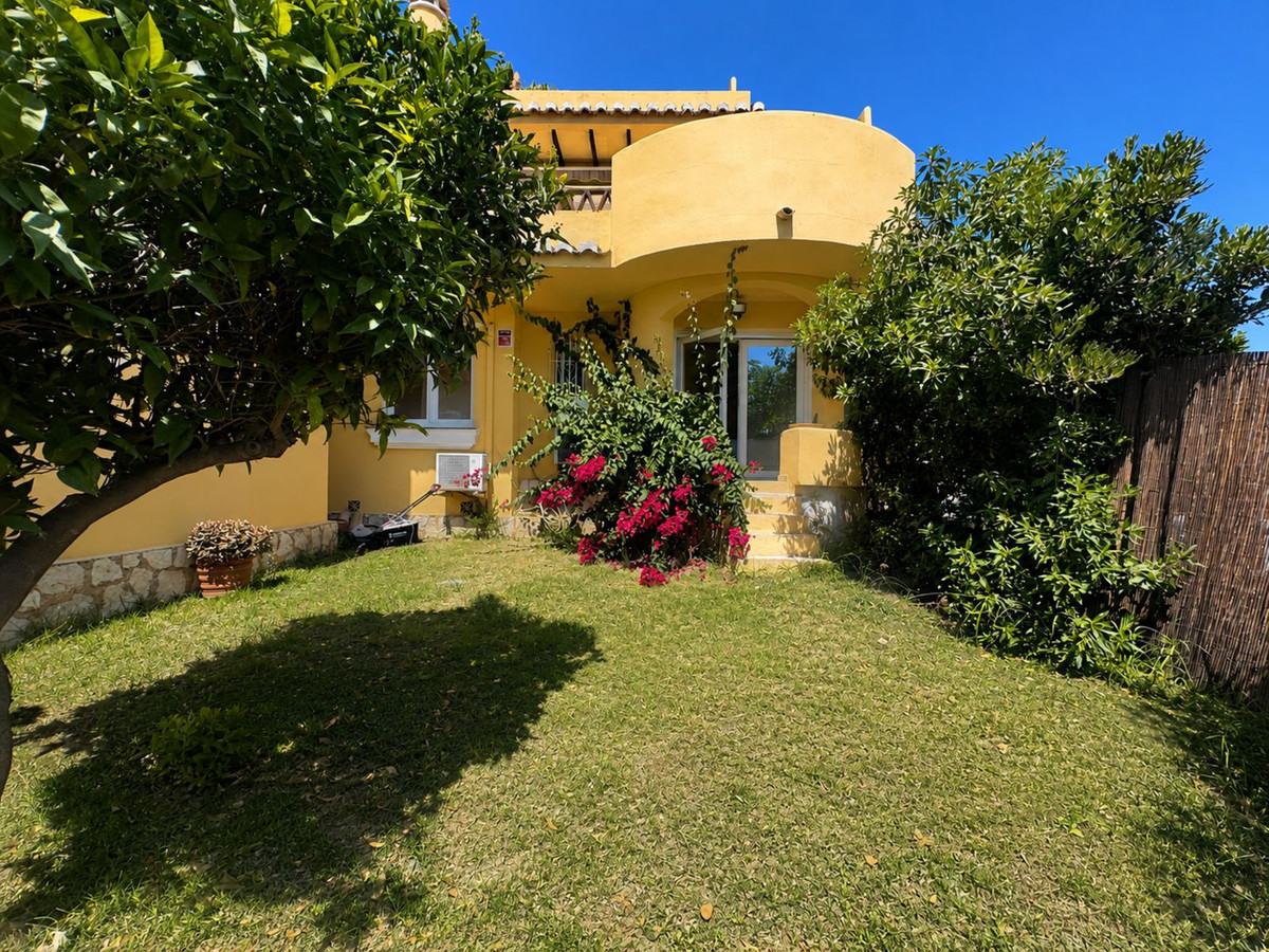 Apartment in Mijas Costa – cover image