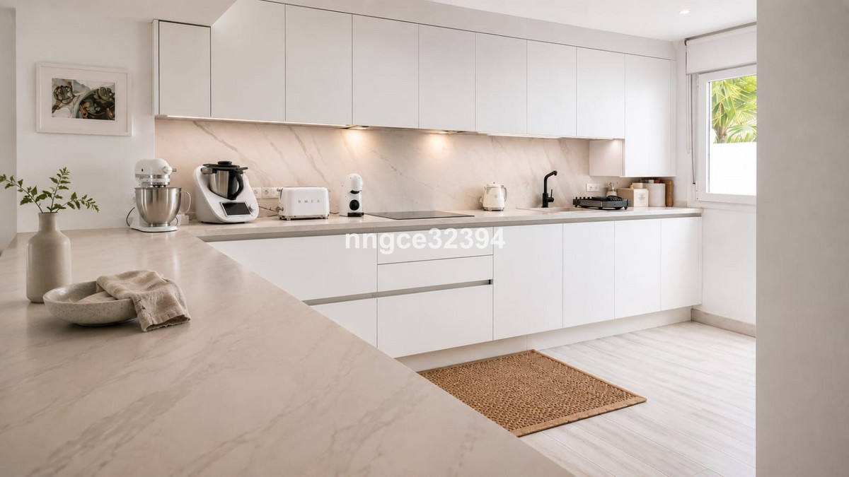 Fully Renovated Beachfront Townhouse | Designer Kitchen | Private Garden | Rooftop Sea Views