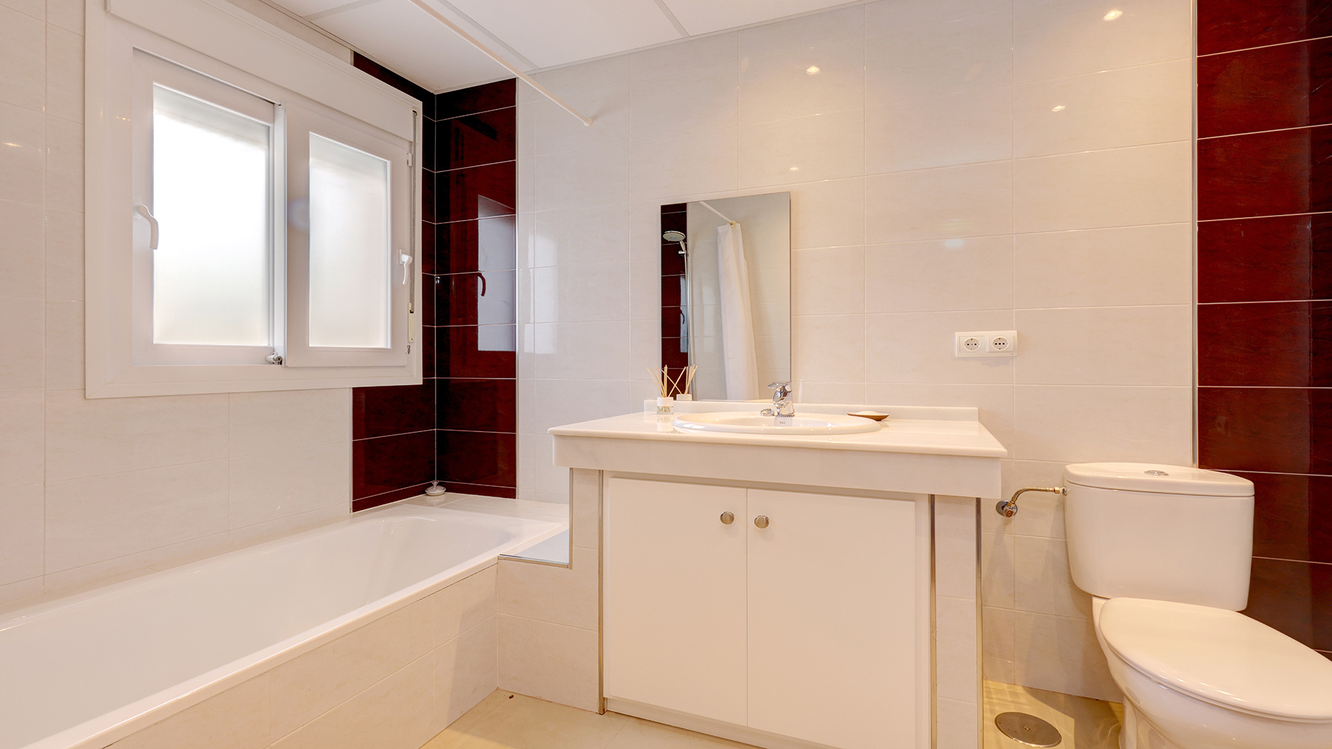 Image 30: Detached Villa For sale, Manilva, €1,450,000 [HFMs659941]