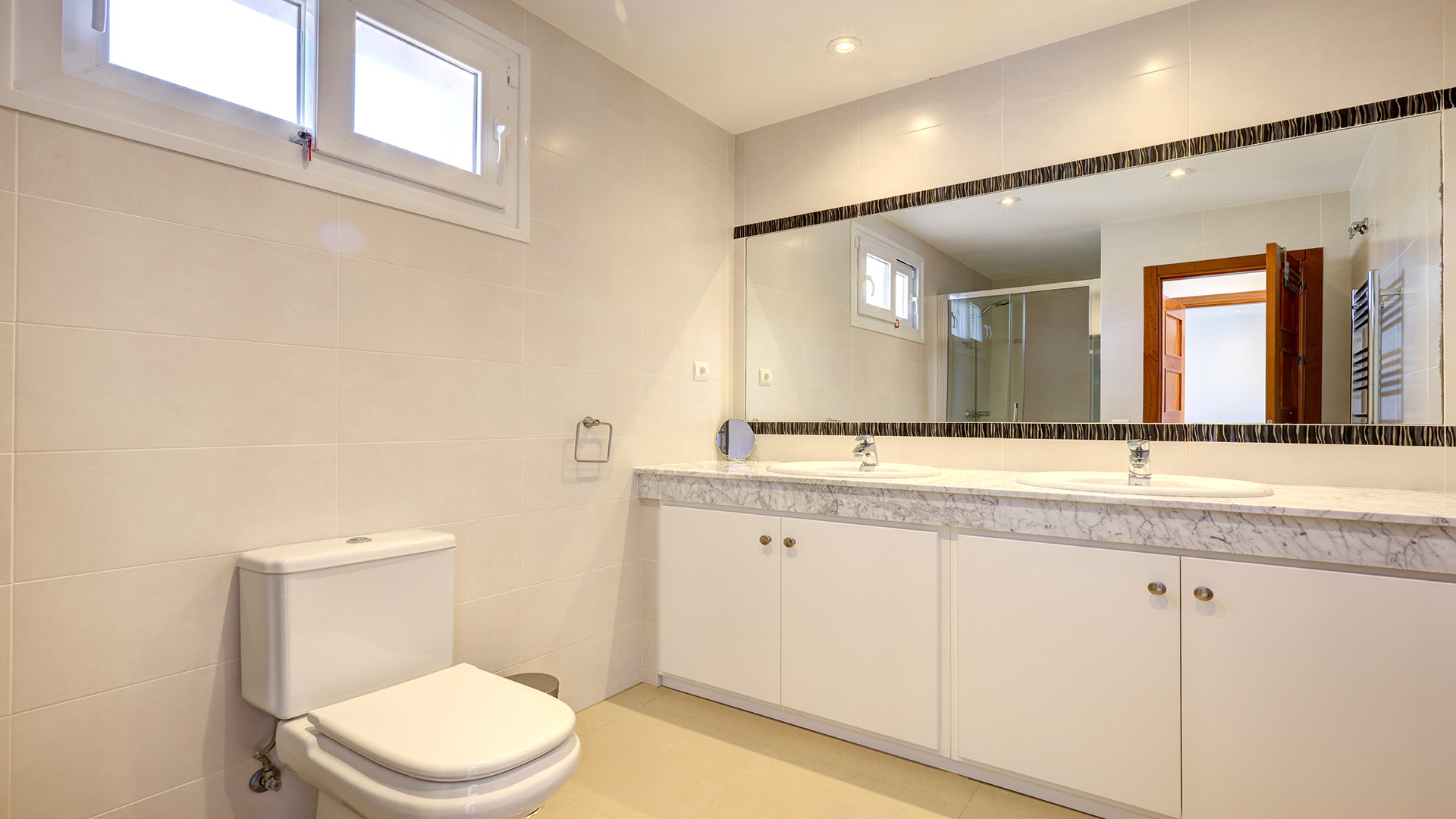 Image 23: Detached Villa For sale, Manilva, €1,450,000 [HFMs659941]