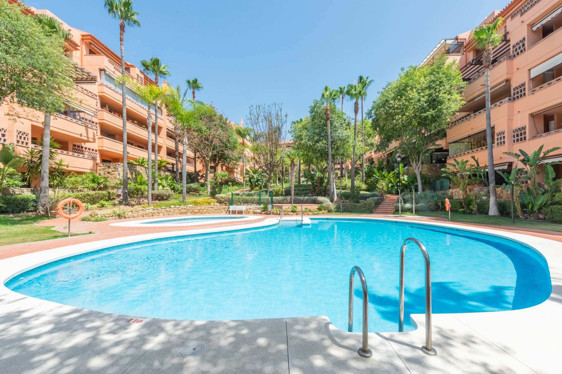 Apartamento en venta en Marbella Golden Mile, Costa del Sol