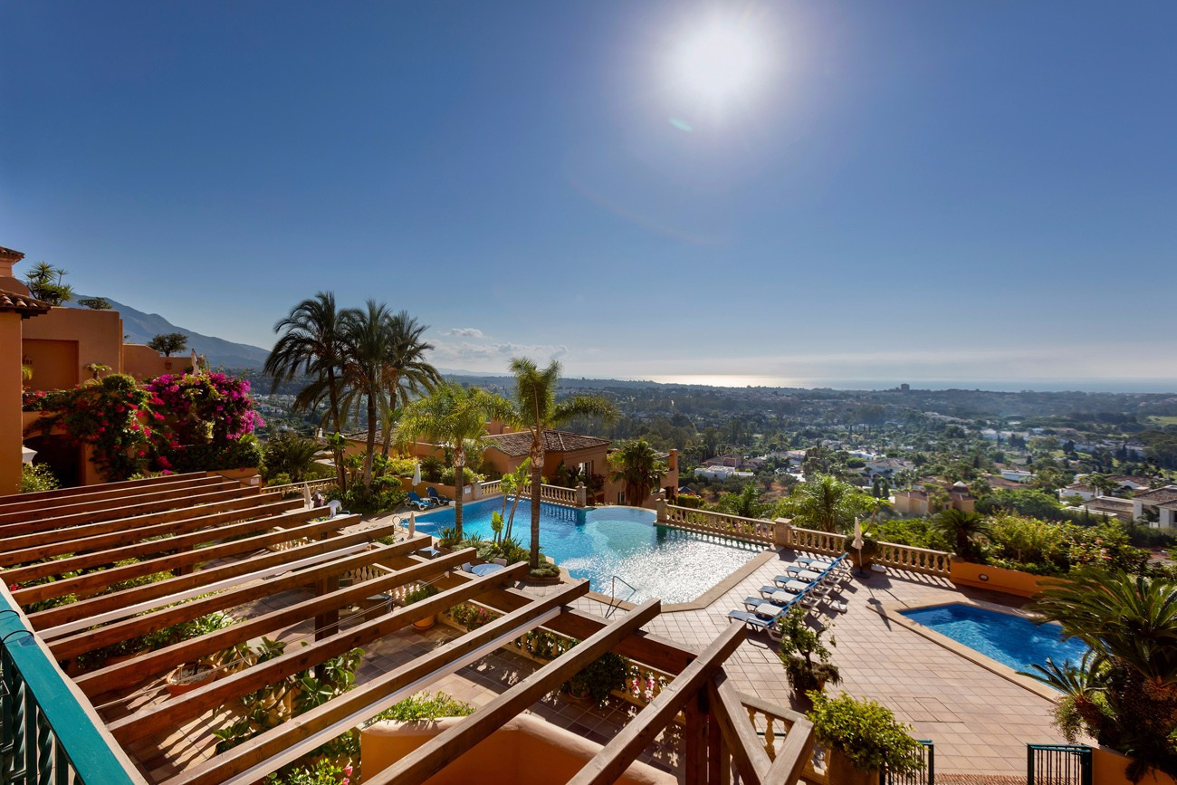 Duplex Penthouse for sale in Nueva Andalucia, 