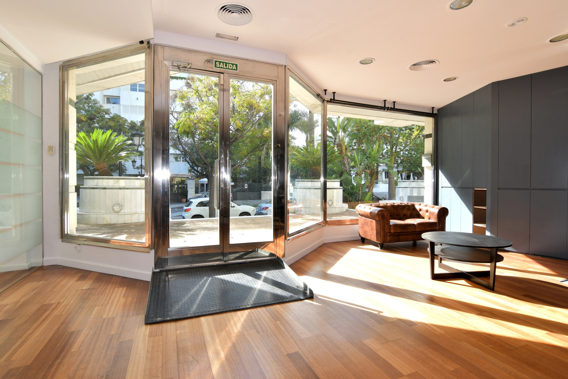Commercial Premises for sale in Marbella, 