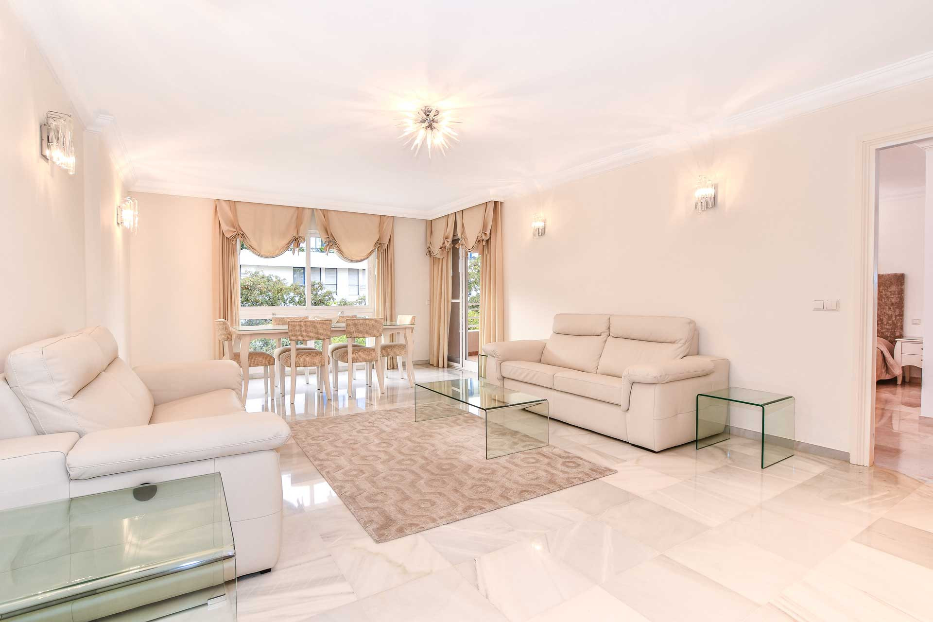 Apartment for sale in Marbella, 