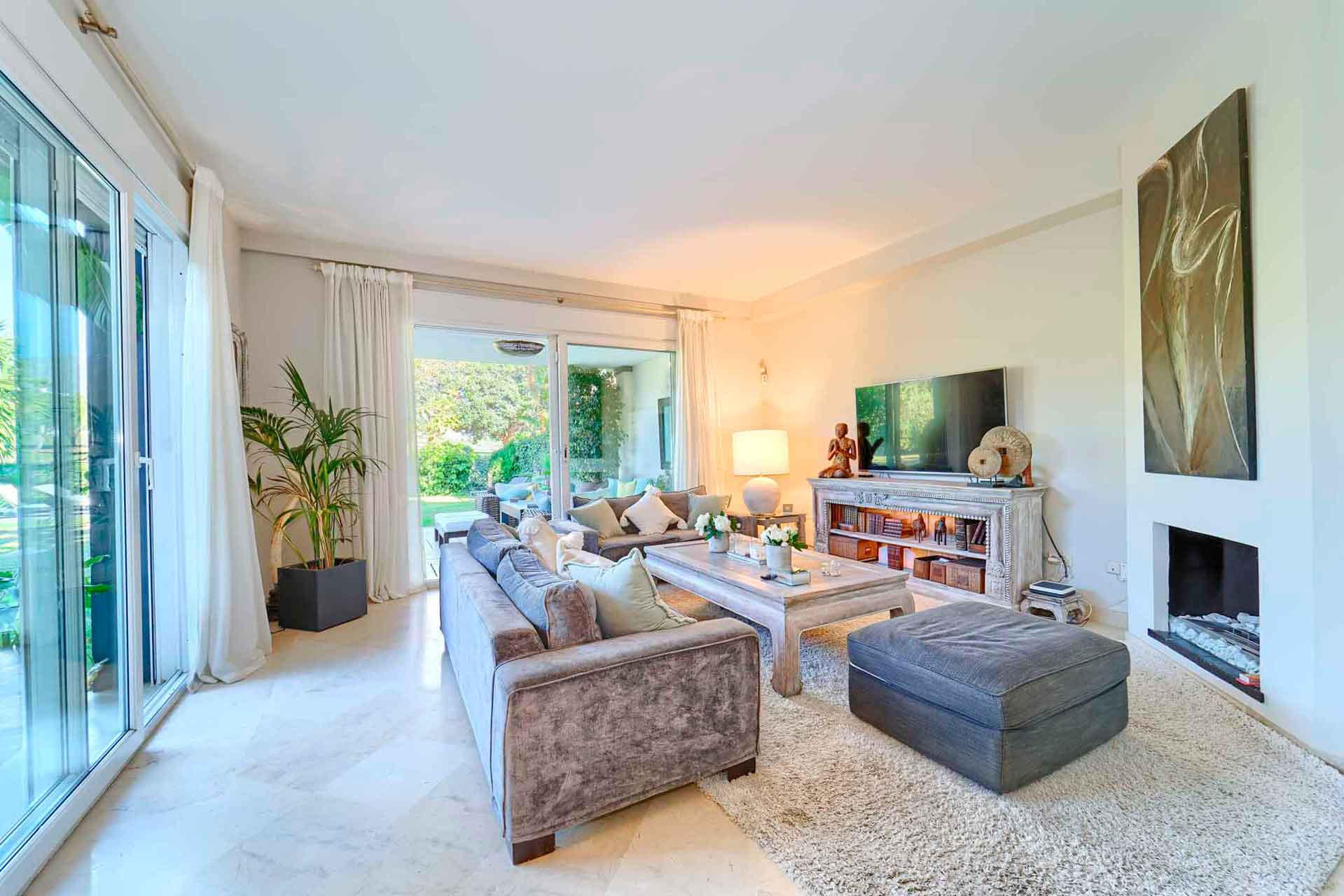 Semi Detached House for sale in Nueva Andalucia, 