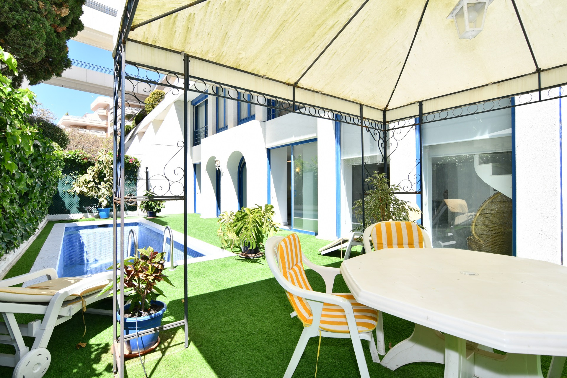 Ground Floor Apartment for sale in Marbella, 
