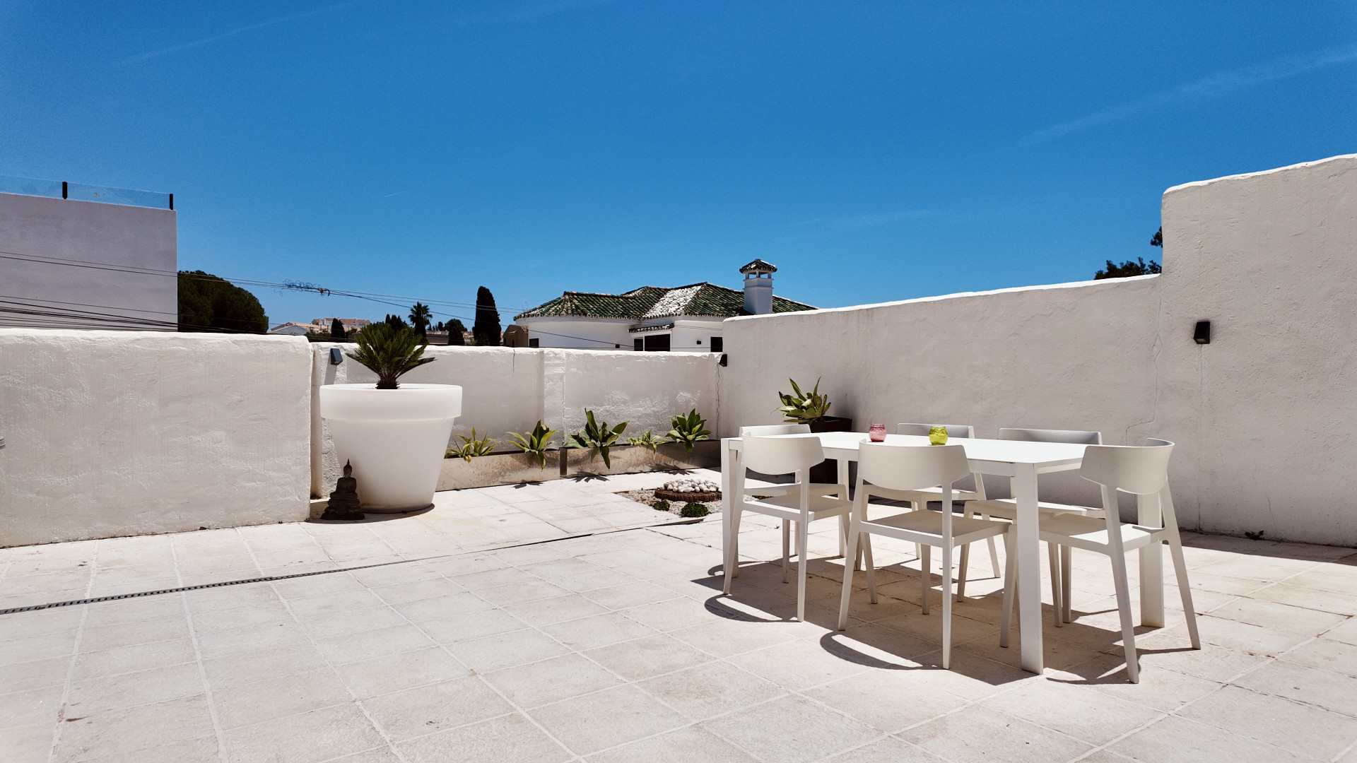 Image 2:  For sale, Nueva Andalucía, €1,495,000 [COSTA-01664P]