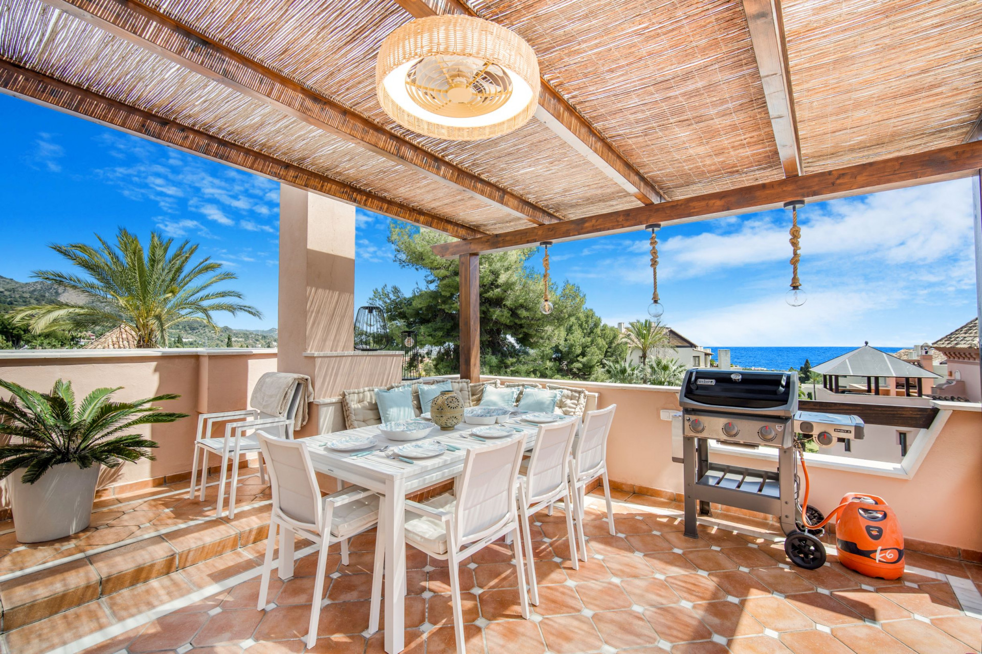 Casa Adosada de Lujo en Cascada de Camoján, Marbella