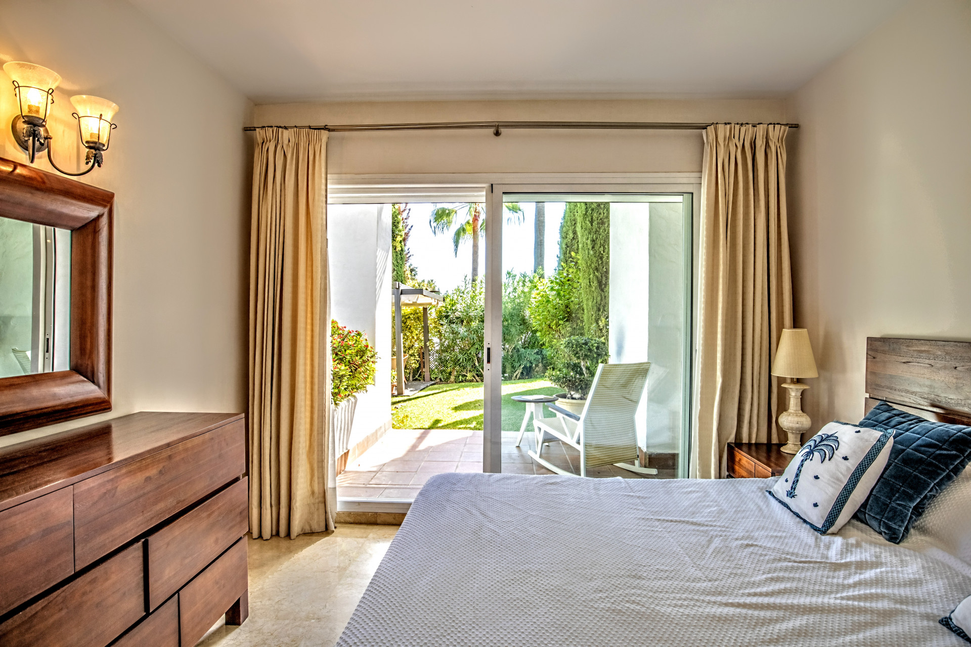 Semi Detached House Marbella Golden Mile RT-04