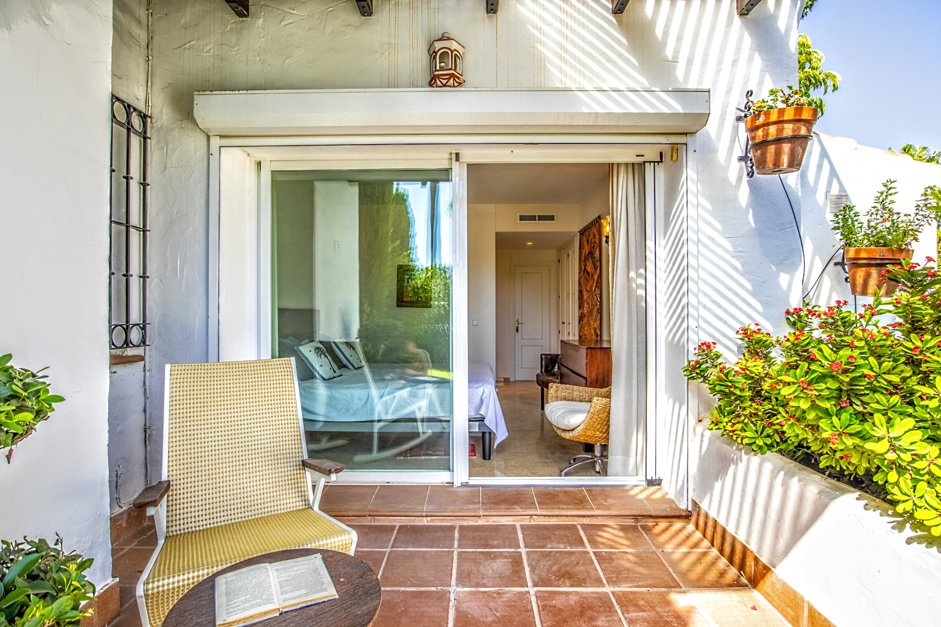 Semi Detached House Marbella Golden Mile RT-04