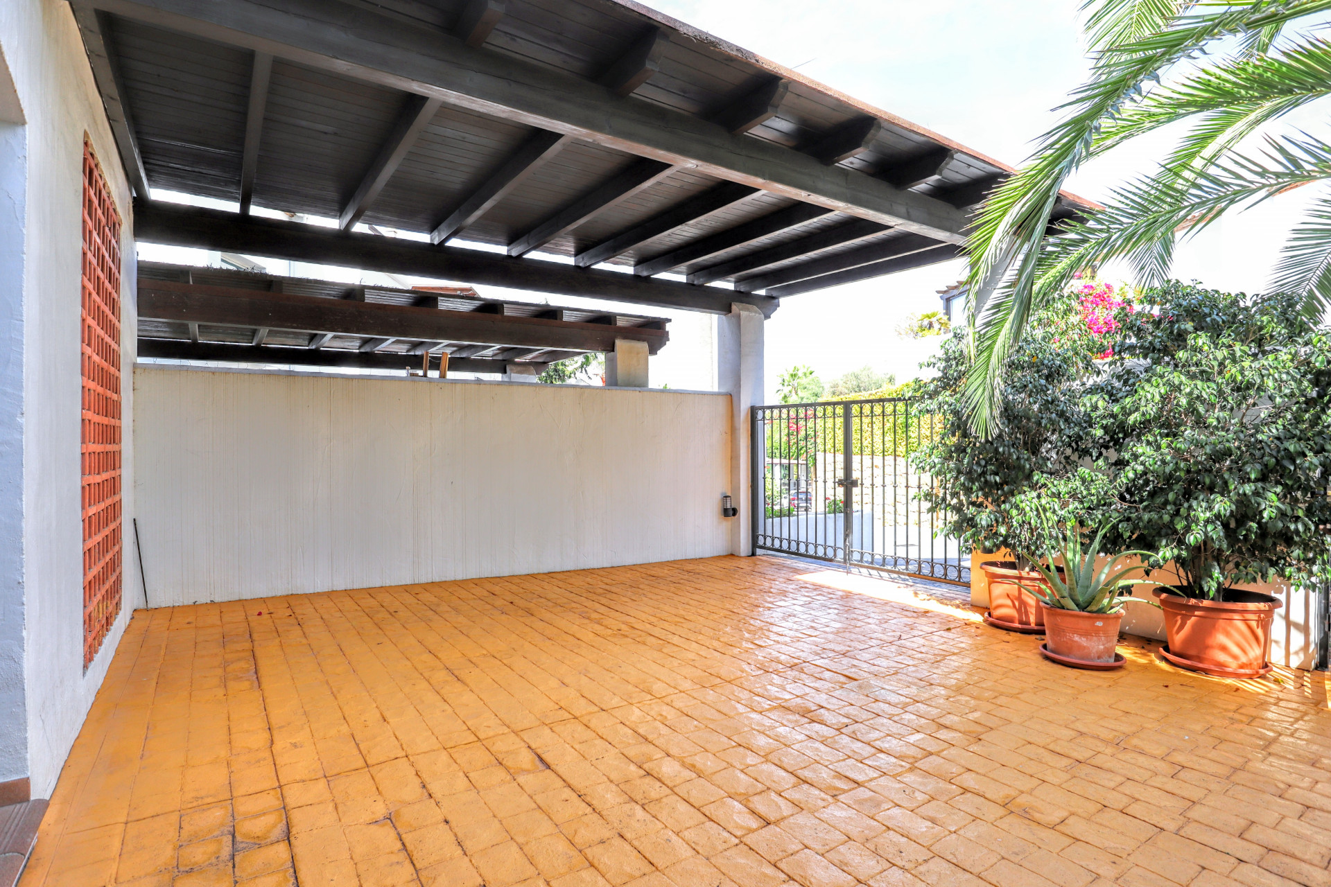 Semi Detached House Marbella Golden Mile RT-04