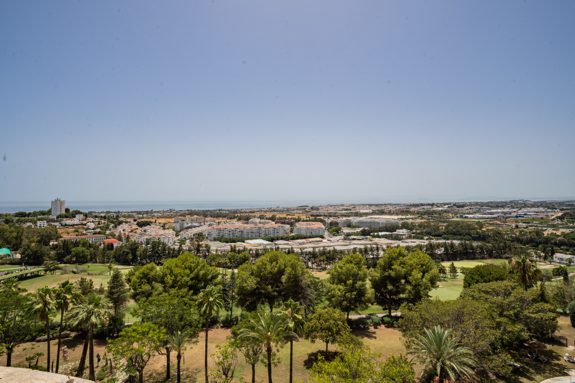 Wohnung zum Verkauf in Nueva Andalucia, Costa del Sol